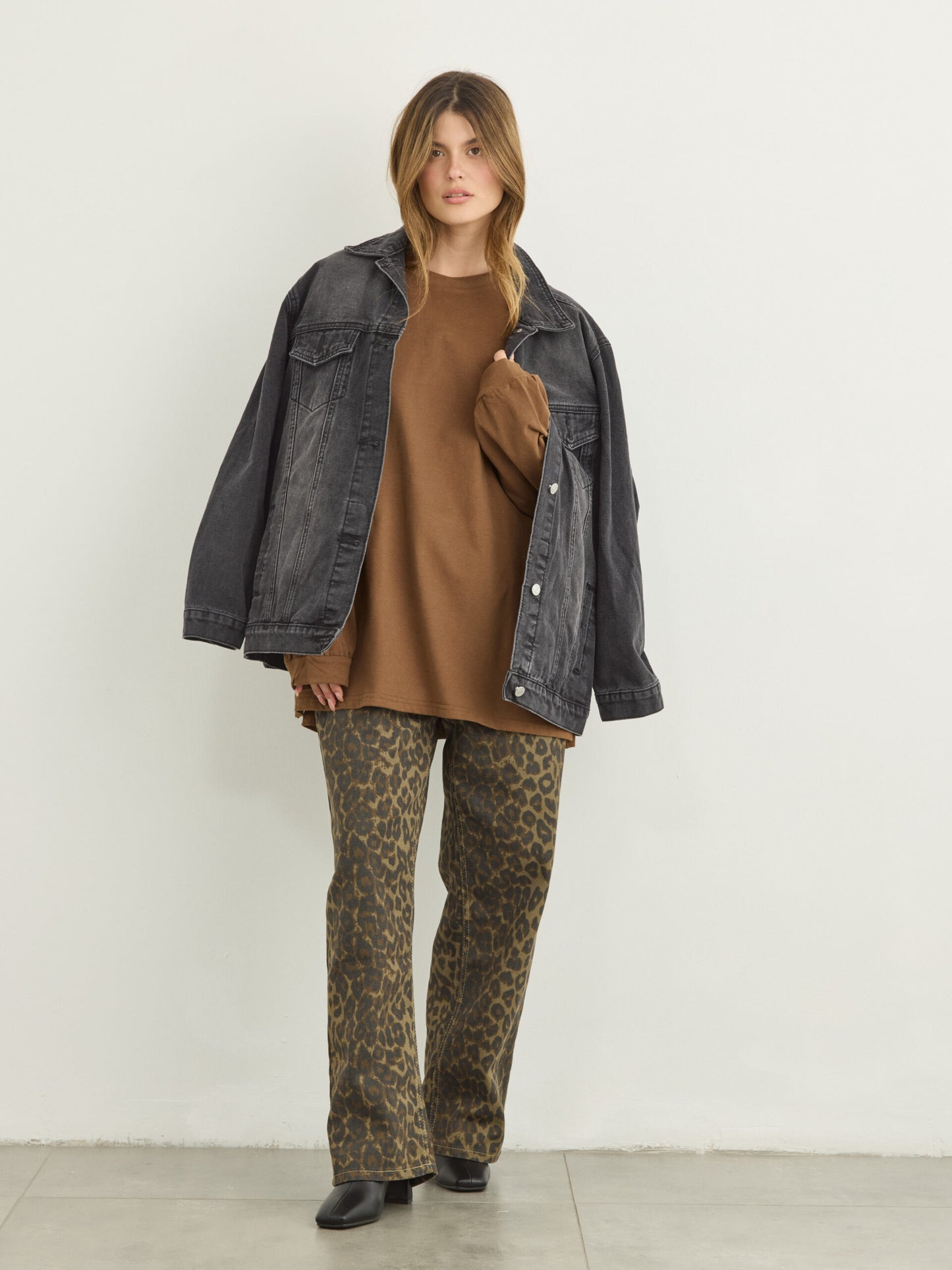 טישירט שרוול ארוך אוברסייז אריקה | חום