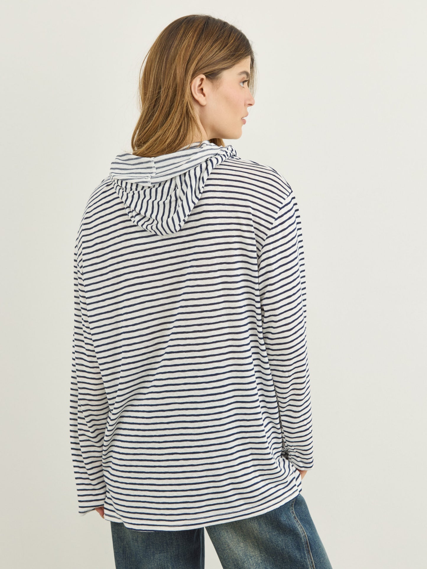 חולצת קפוצ'ון פסים גבי | כחול