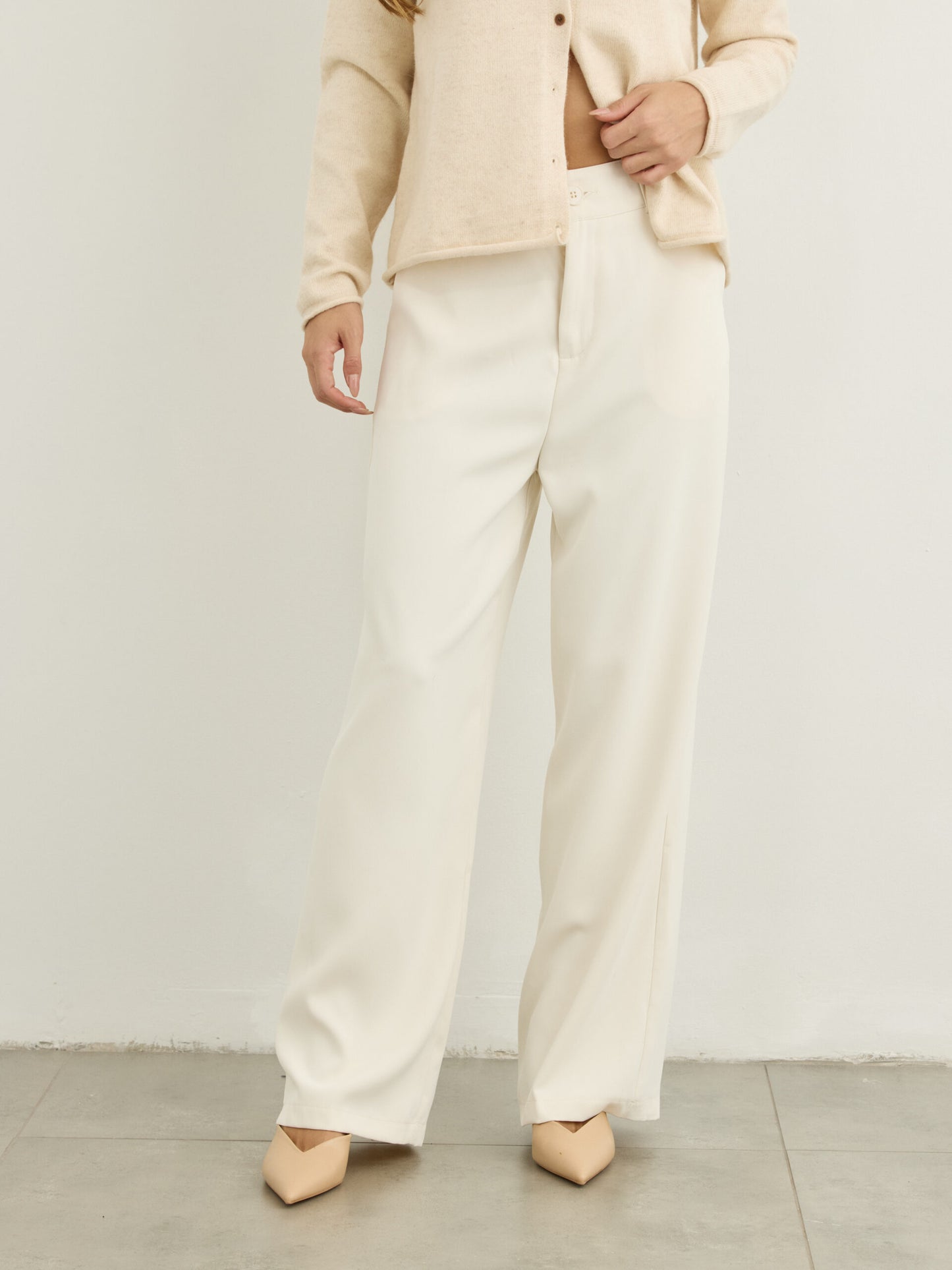 מכנסיים ארוכים מחוייטים גארט | שמנת