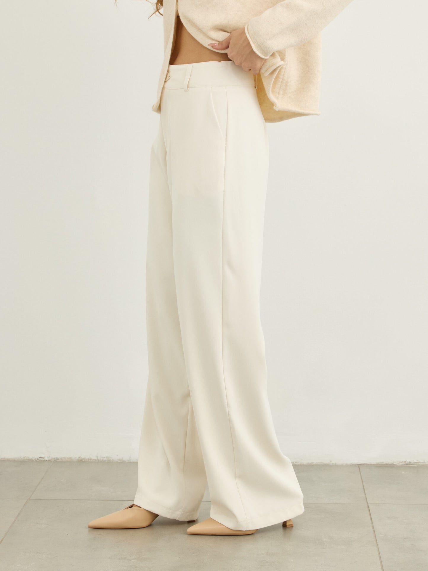 מכנסיים ארוכים מחוייטים גארט | שמנת