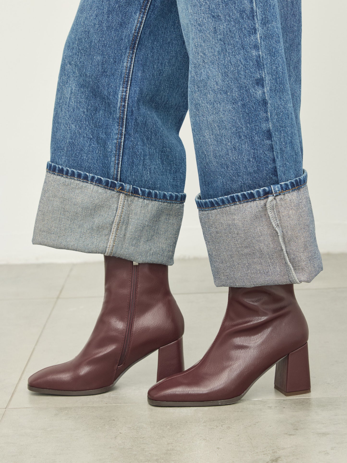 מגפוני עקב ליזי | בורדו