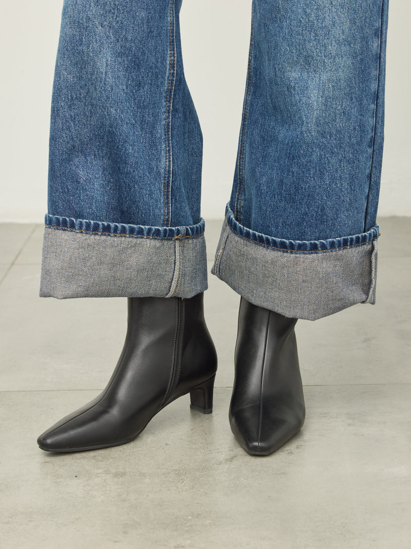 מגפוני עקב שפיץ פלר | שחור