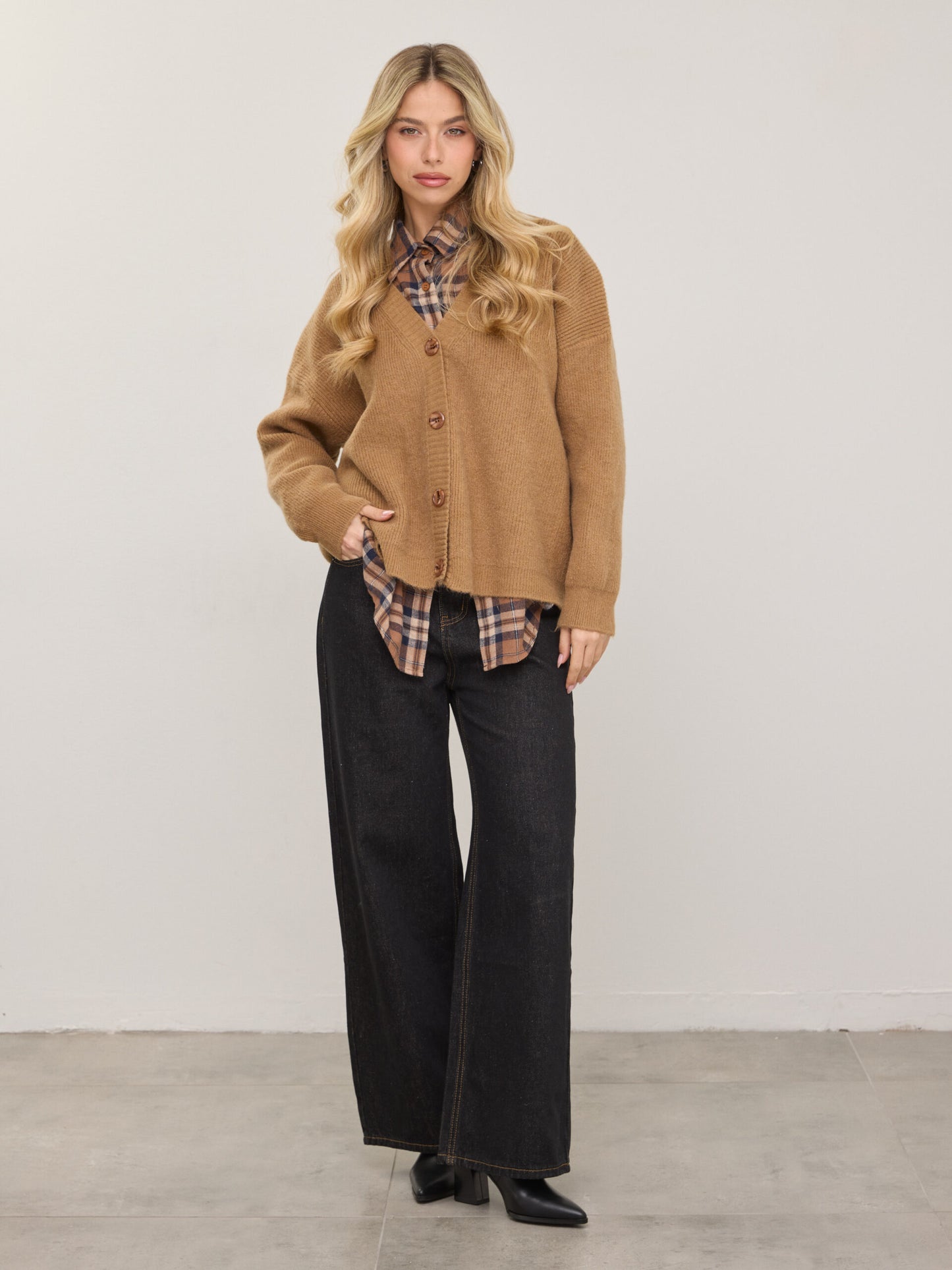 קרדיגן קימי | חאקי