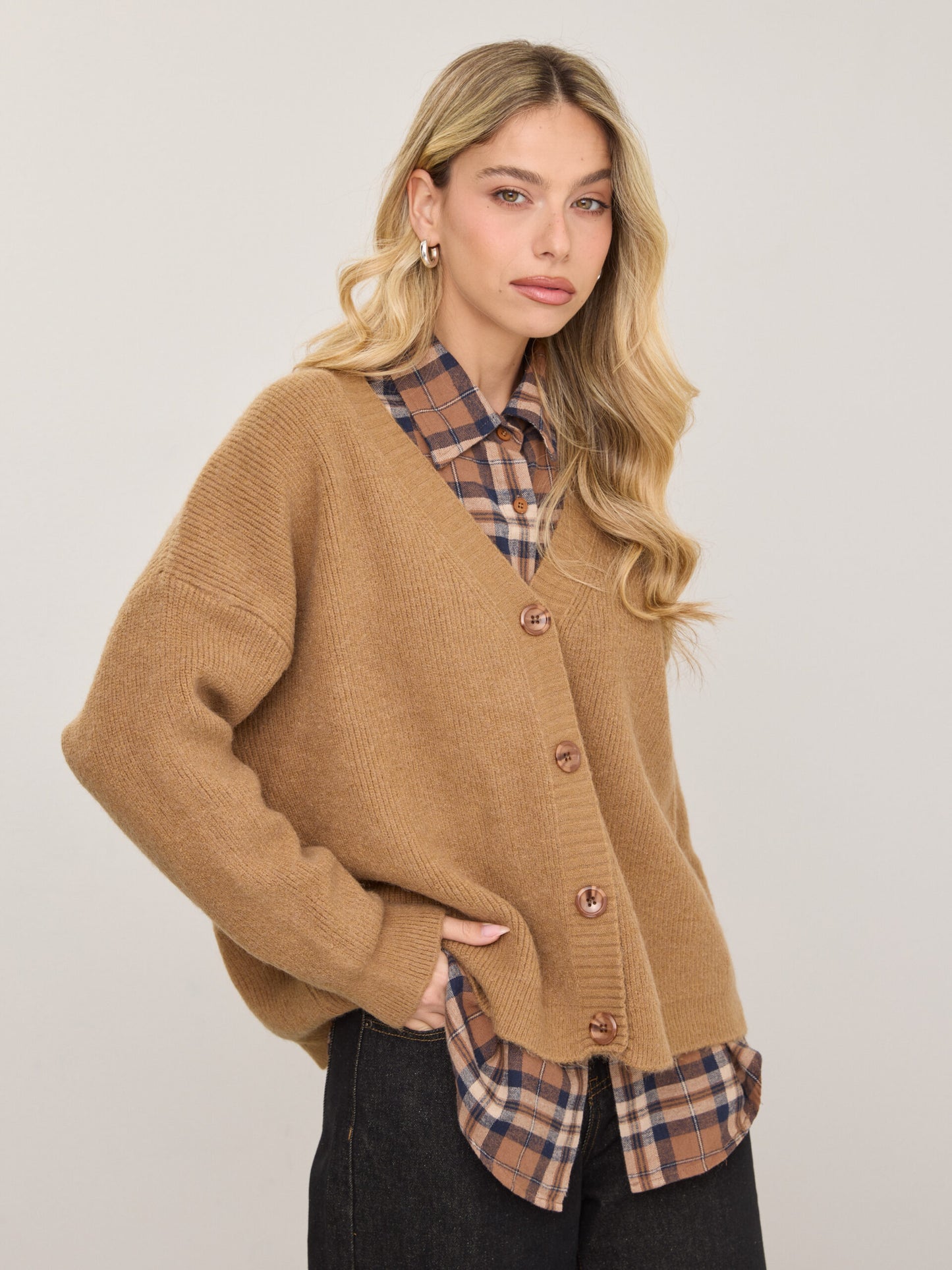 קרדיגן קימי | חאקי