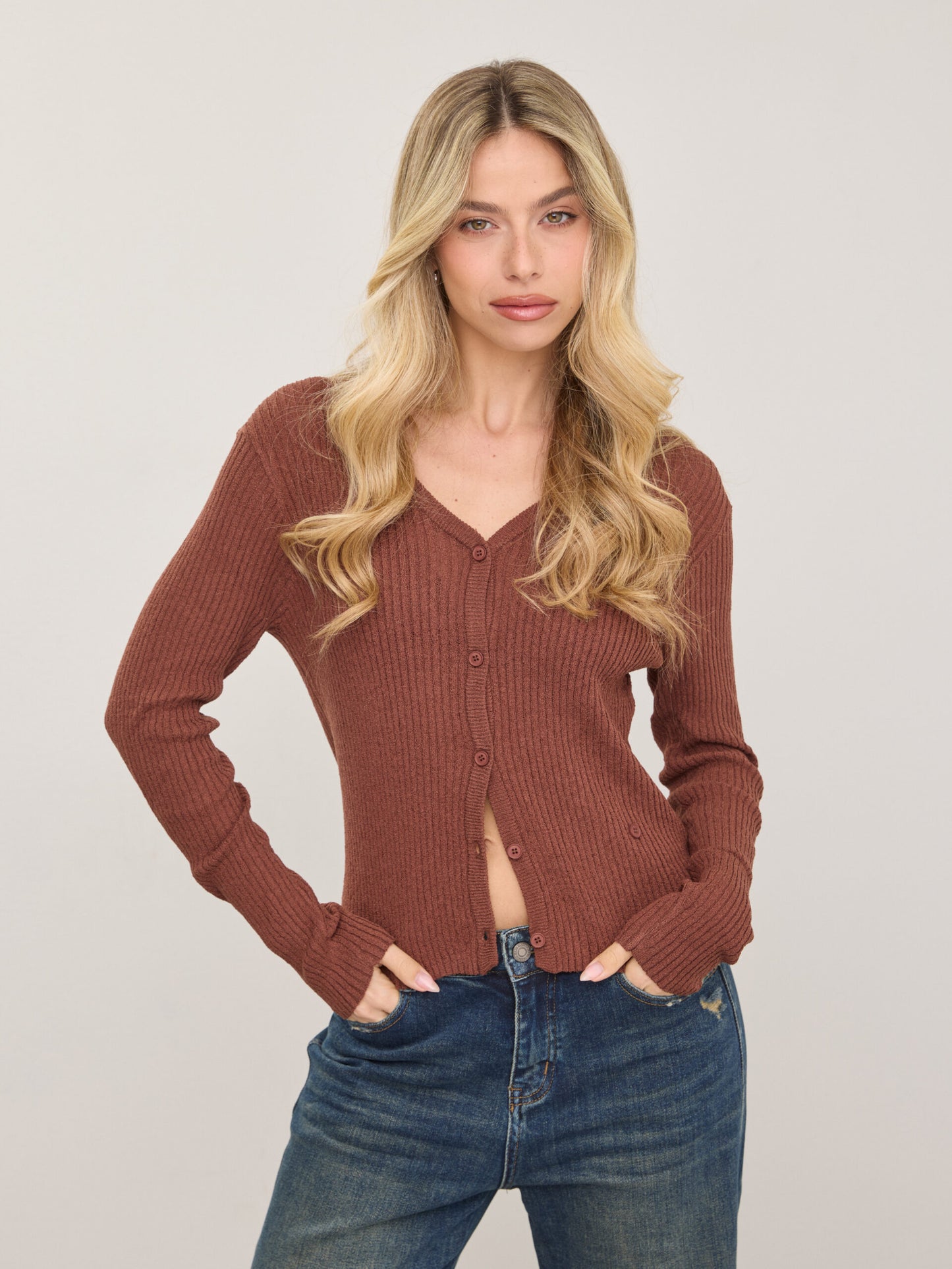 קרדיגן קנדיס | חום