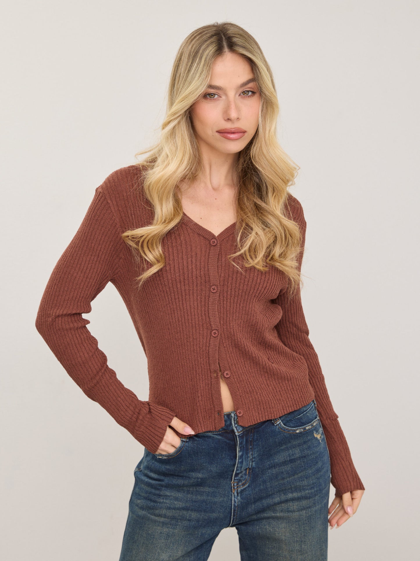 קרדיגן קנדיס | חום