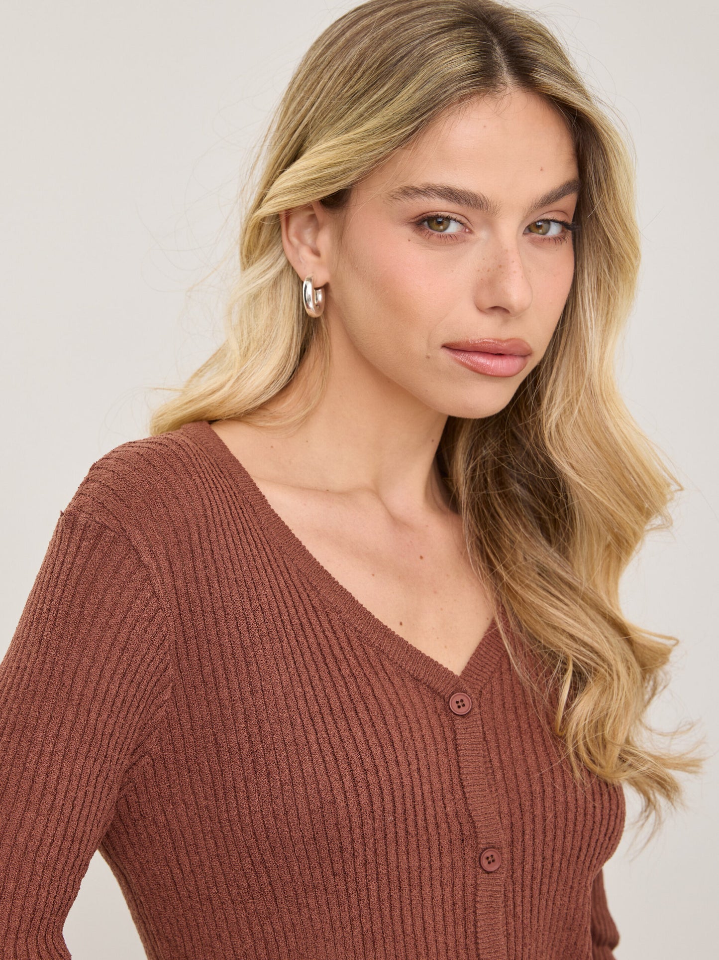 קרדיגן קנדיס | חום