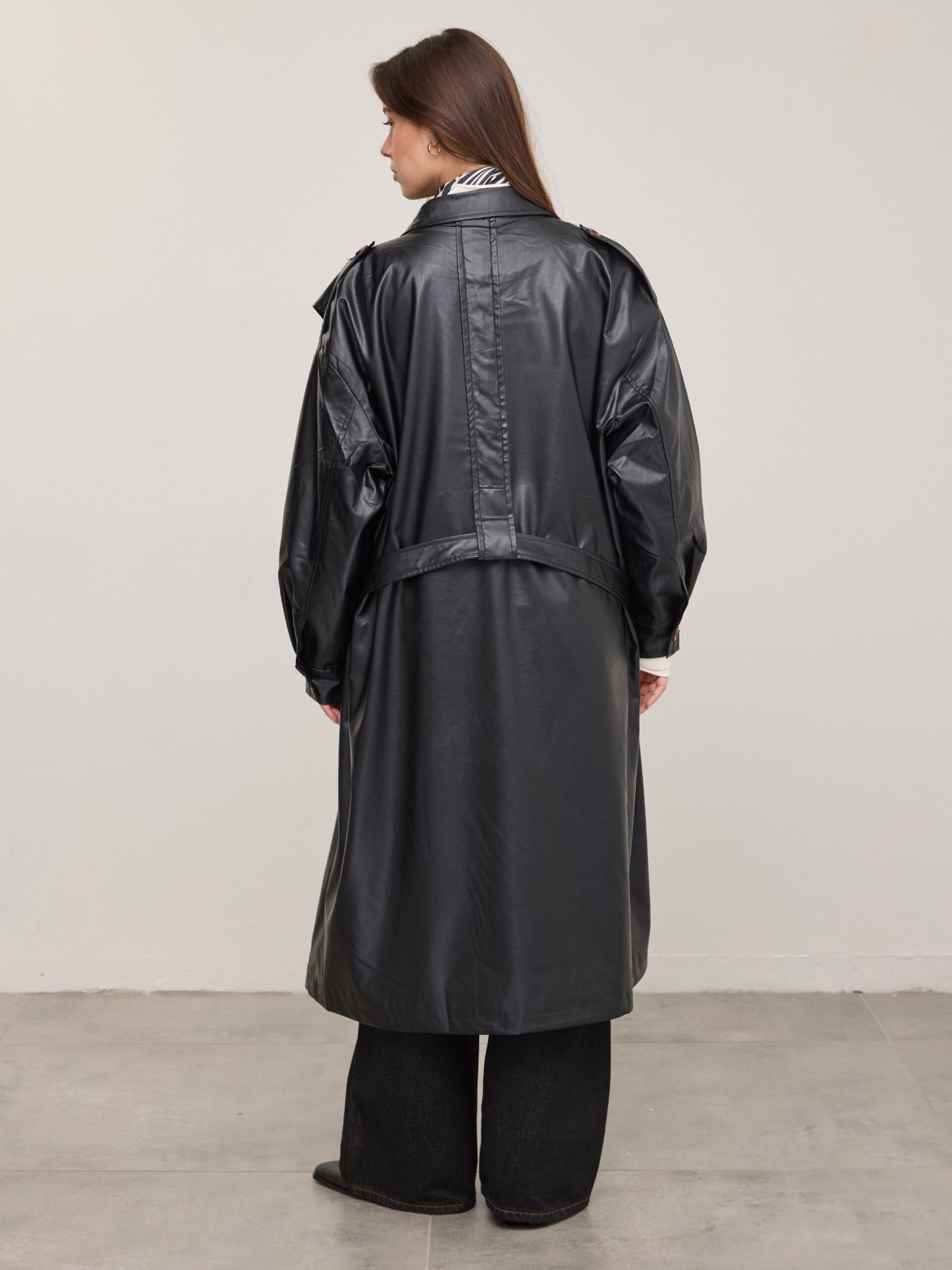 טראנץ' דמוי עור קונלי | שחור