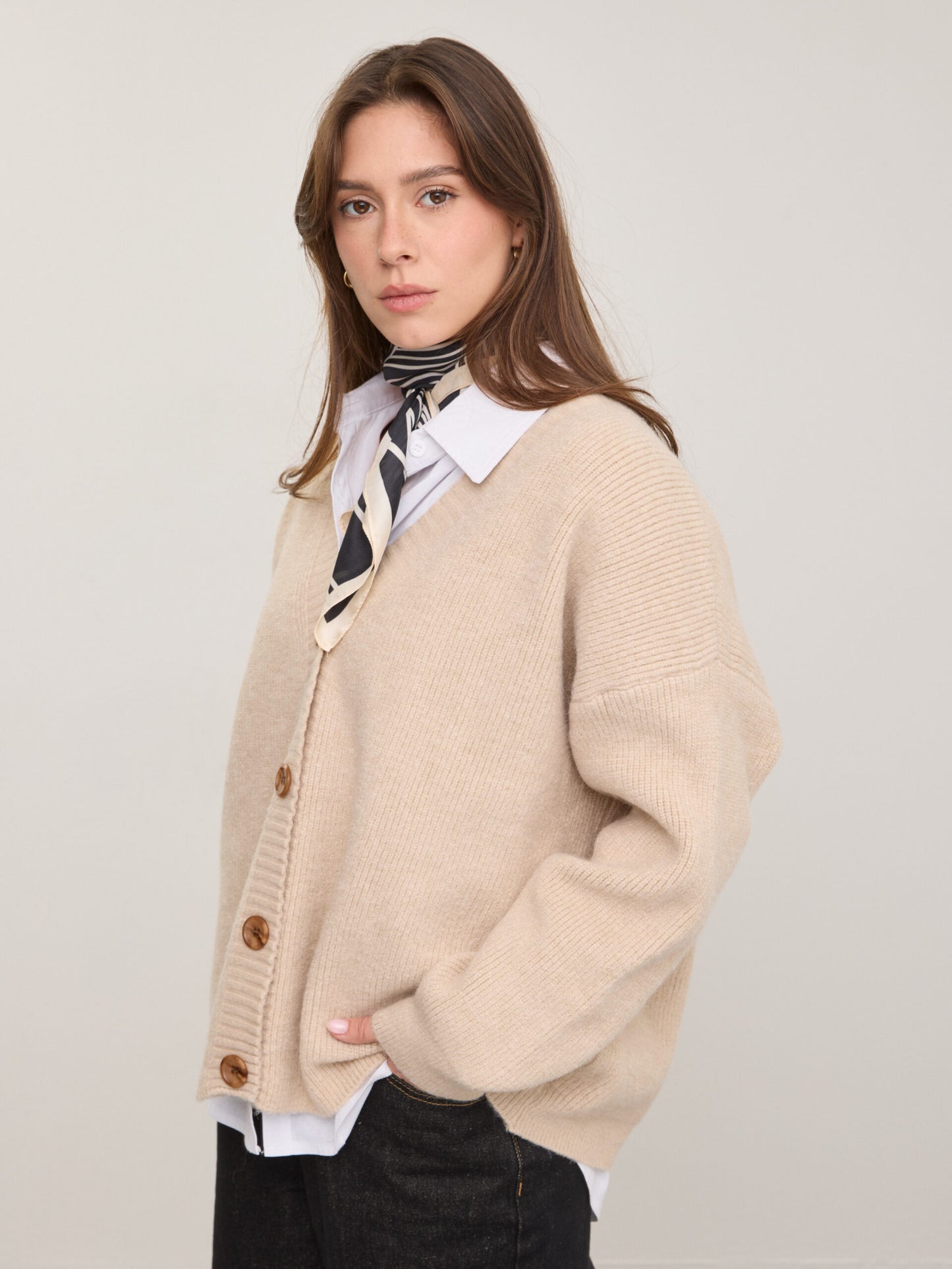 קרדיגן קימי | בז'
