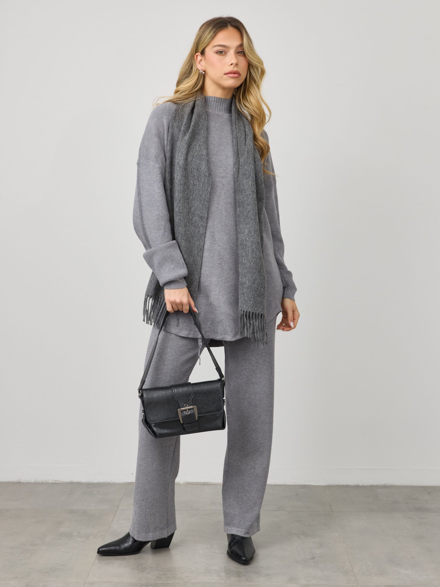 חליפת סריג ביילי | אפור