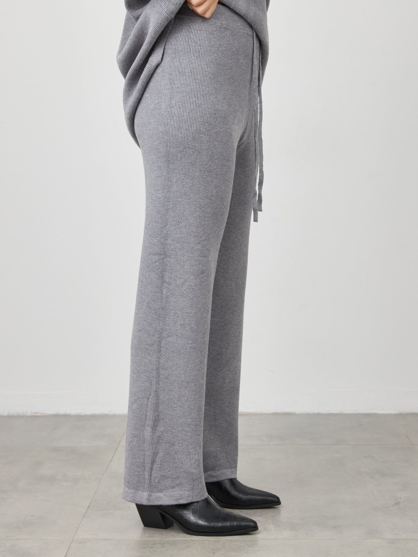 חליפת סריג ביילי | אפור