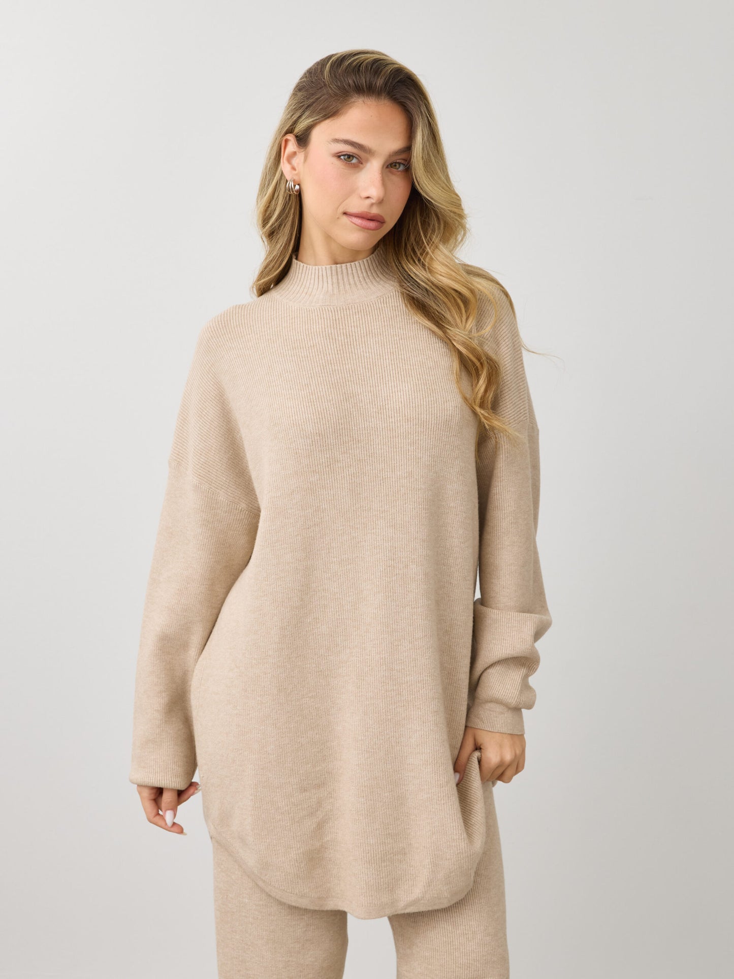 חליפת סריג  ביילי | בז'