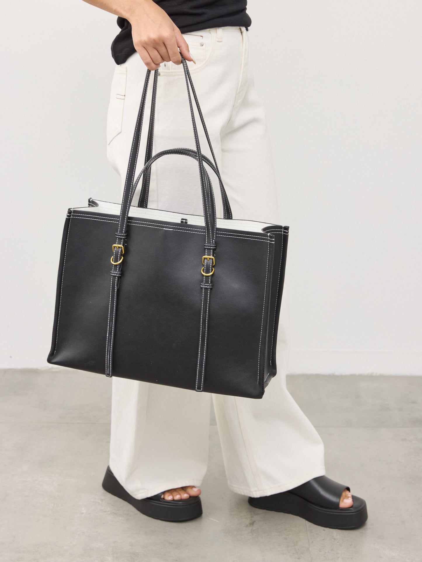 תיק לארה | שחור