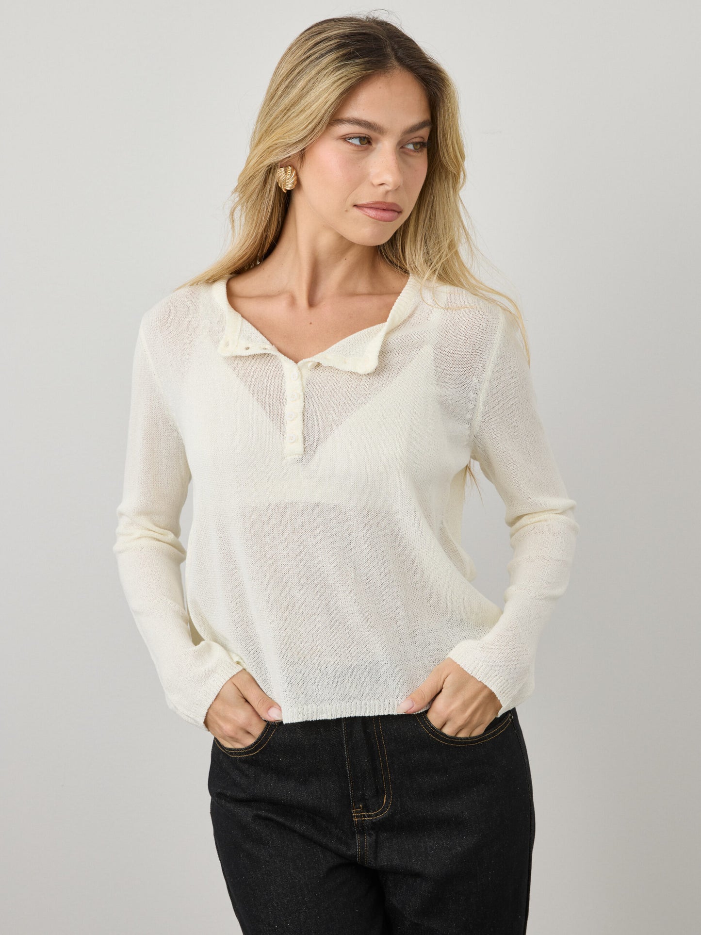 סריג קרלה | בז'