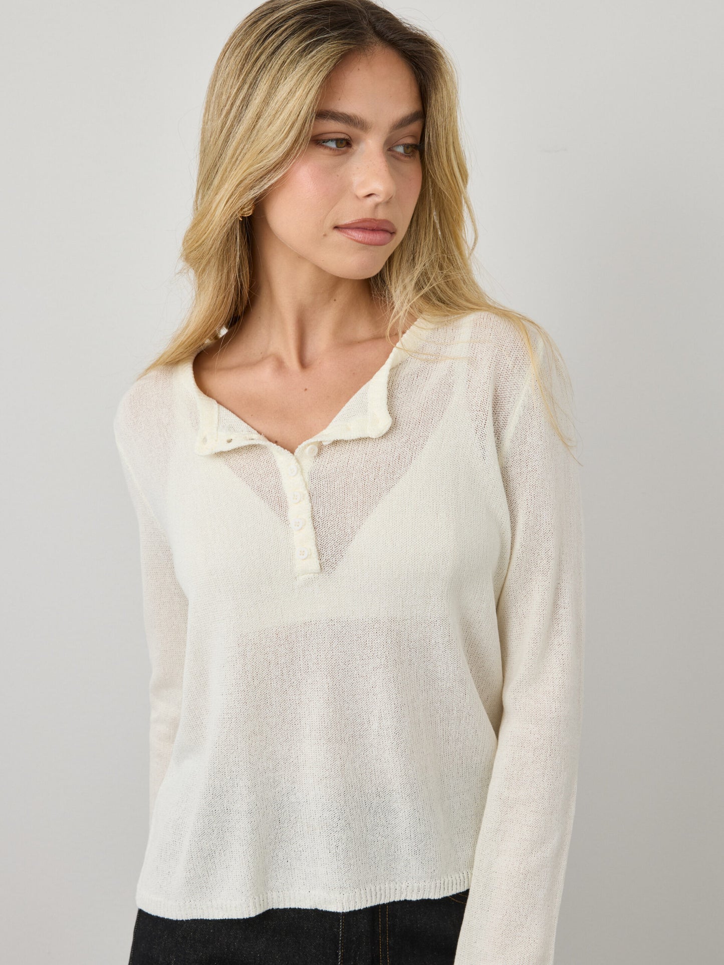 סריג קרלה | בז'