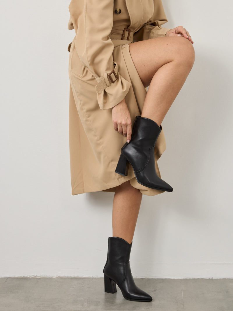 מגפוני עקב אמרה | שחור