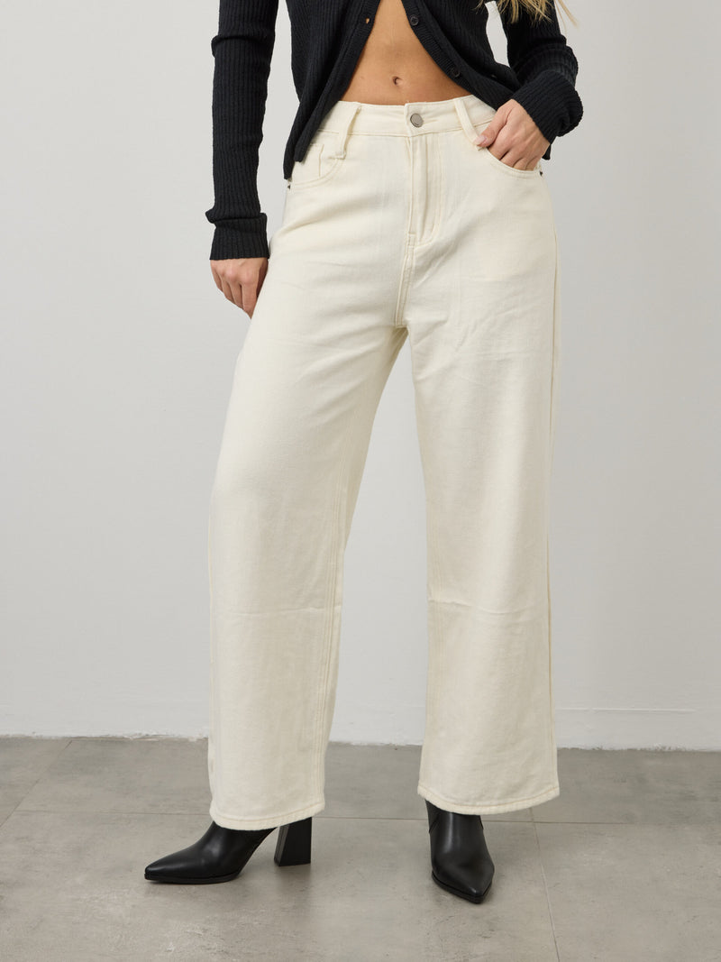 מכנסי ג'ינס ארוכים בליין | בז'