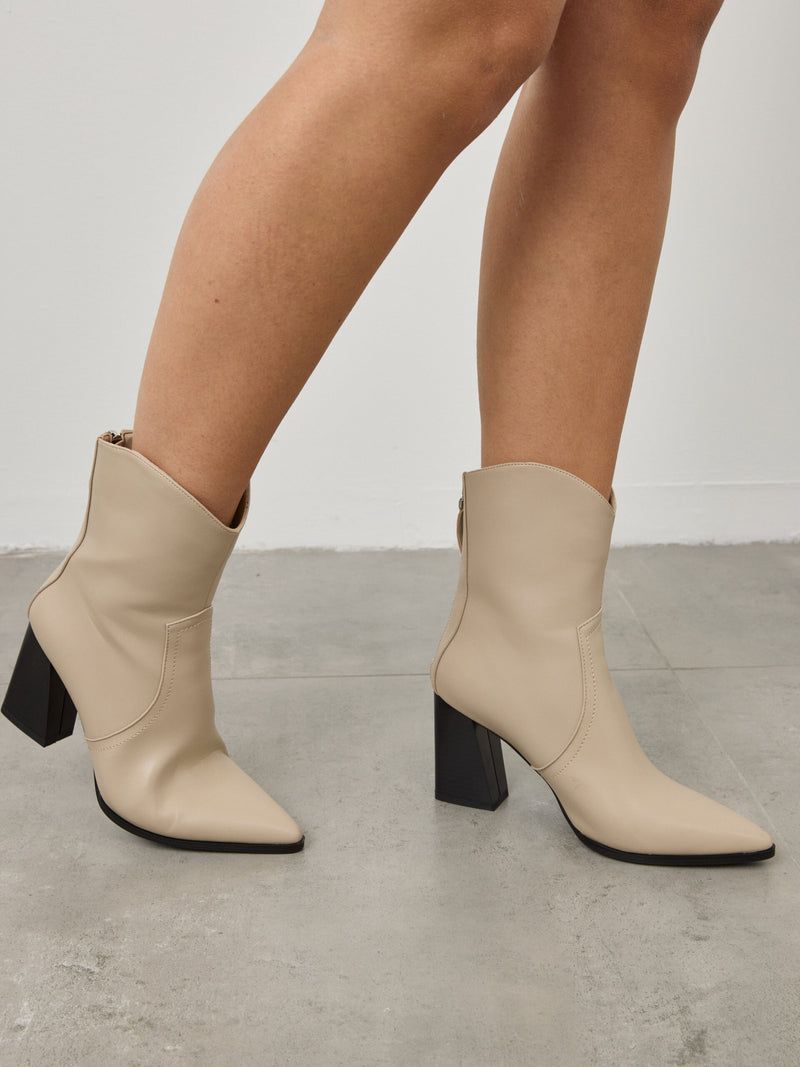 מגפוני עקב אמרה | בז'