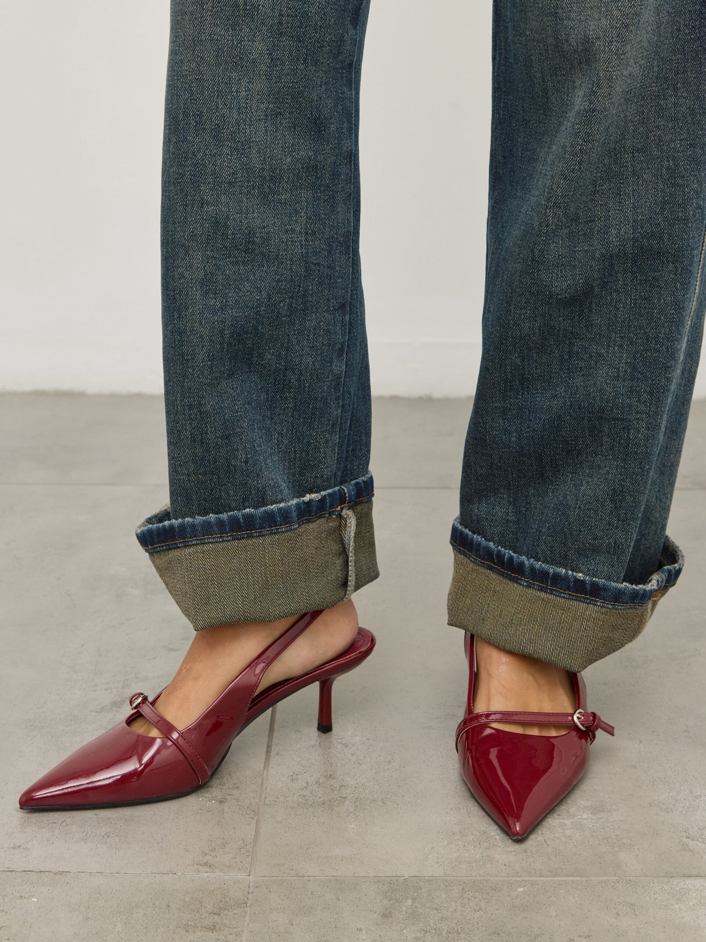 נעלי עקב שפיץ סנדי | בורדו לק