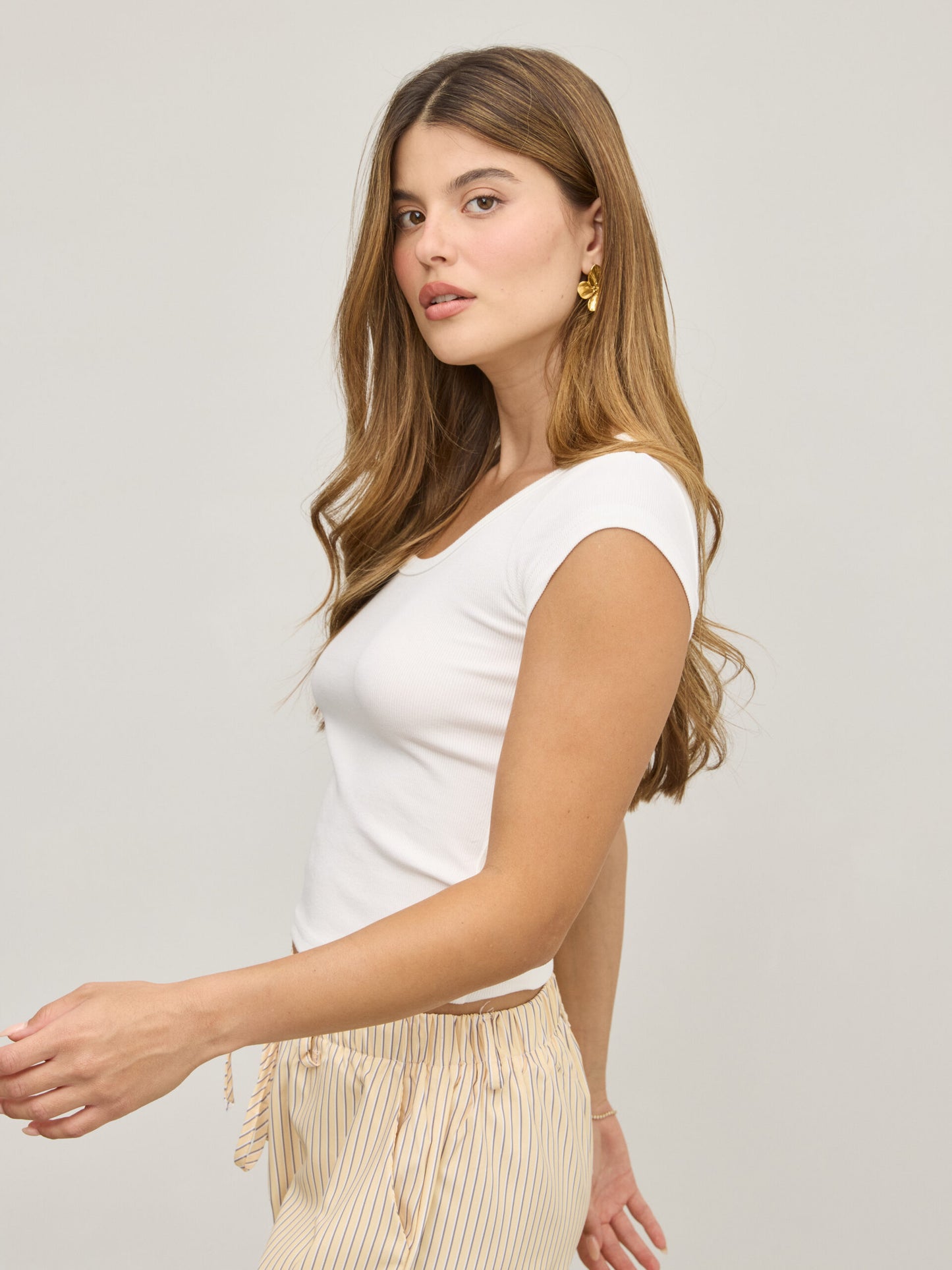 טישירט בייסיק צווארון עגול אליאנה | לבן