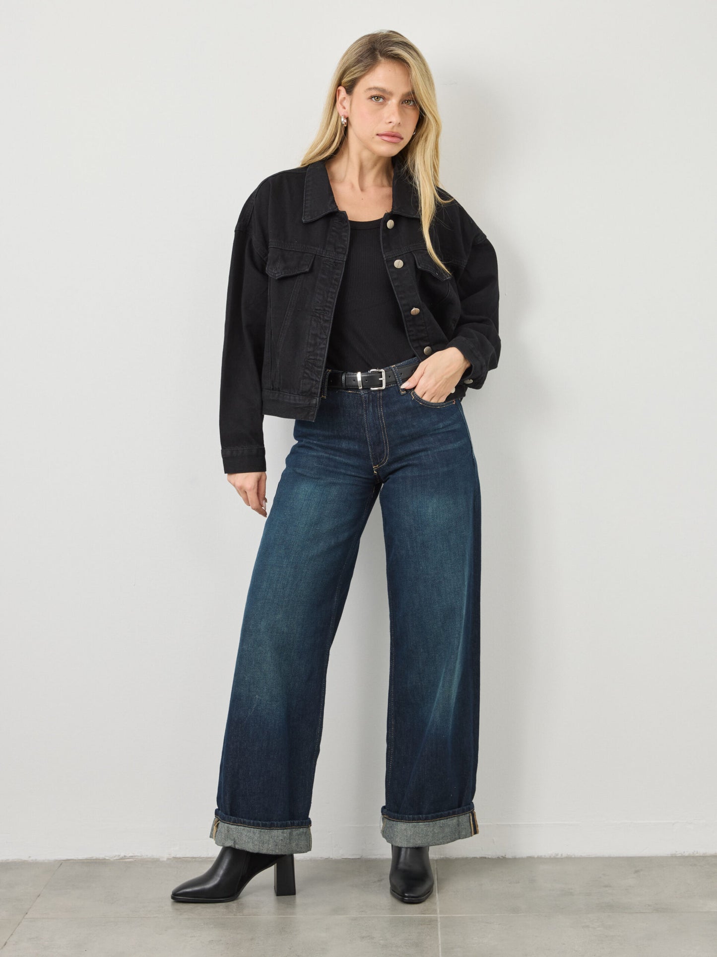 מגפוני עקב דמוי זמש וולטר | שחור