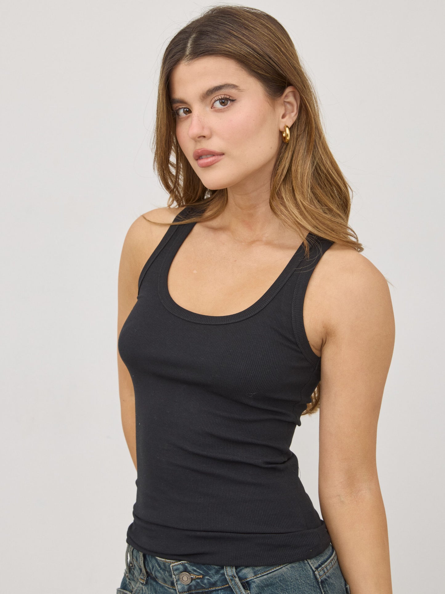 גופיית בייסיק טוביק | שחור