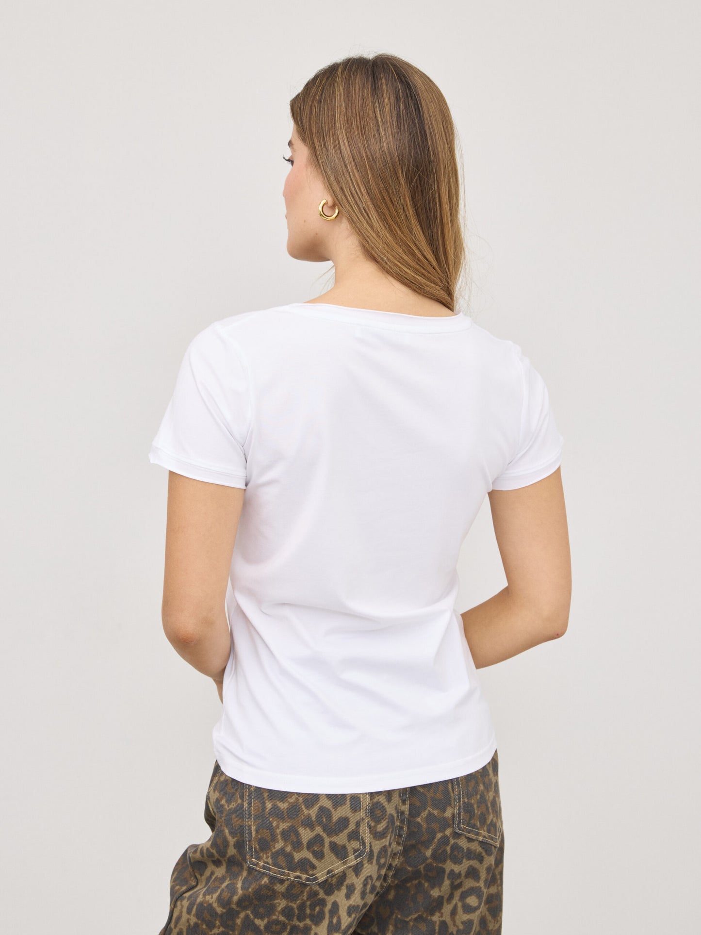 טישירט בייסיק דמון | לבן