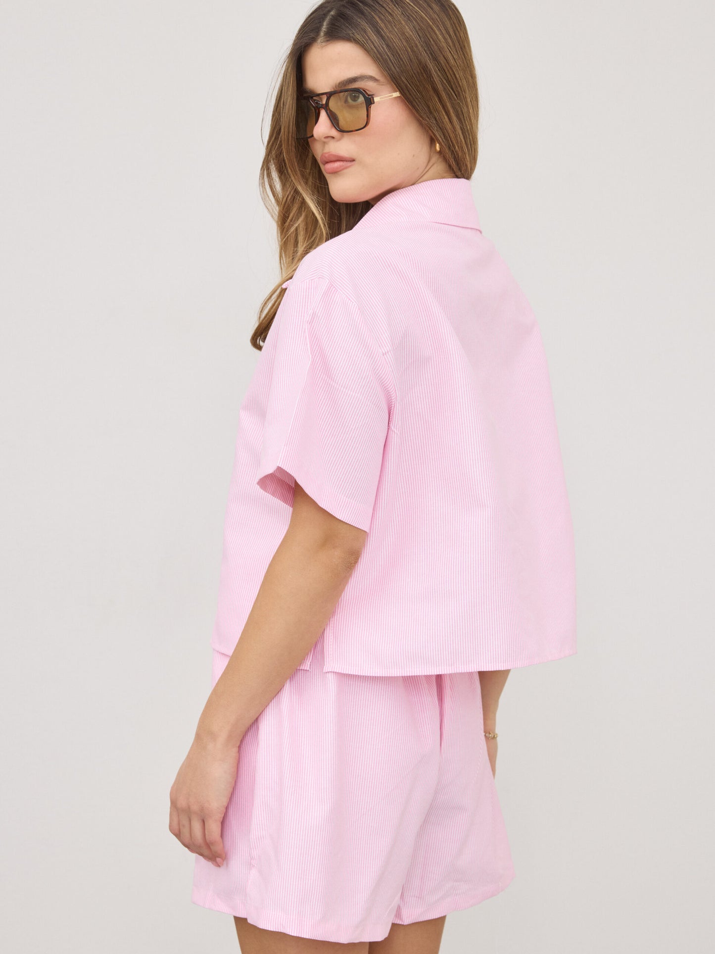 חליפת פסים אריאן | ורוד