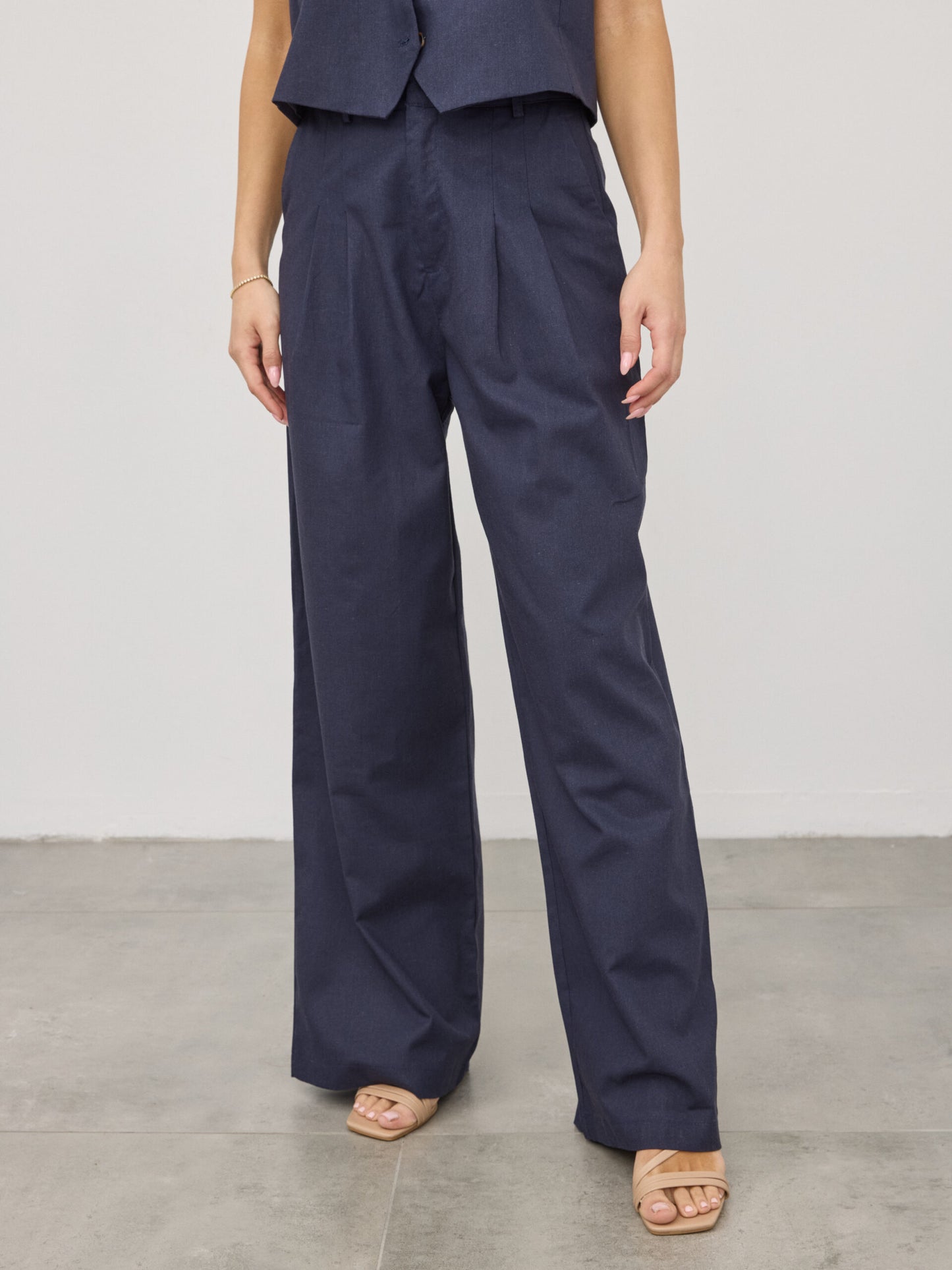 מכנסיים ארוכים מחוייטים מלאני | כחול