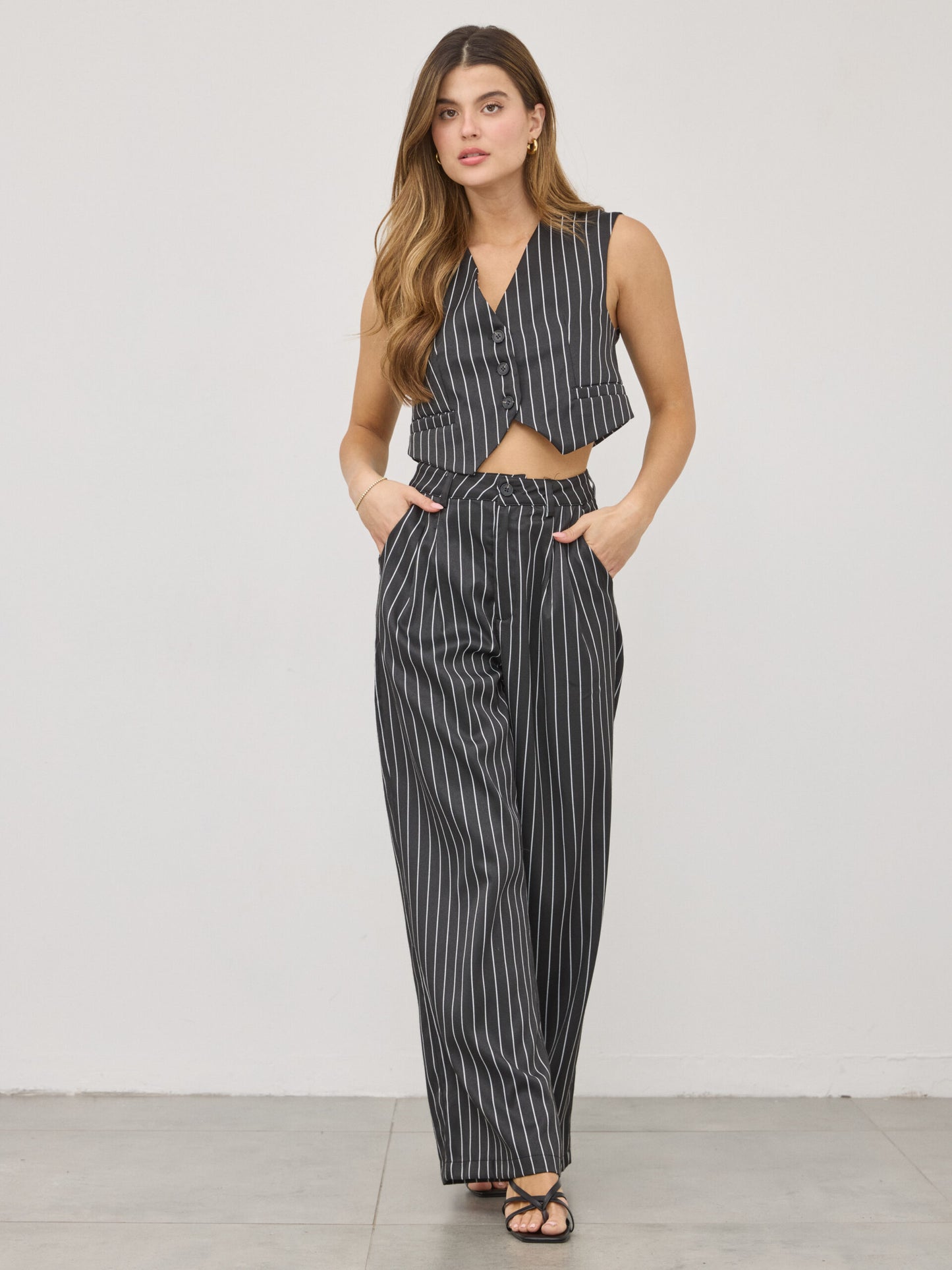 מכנסיים מחוייטים פסים ארין | שחור