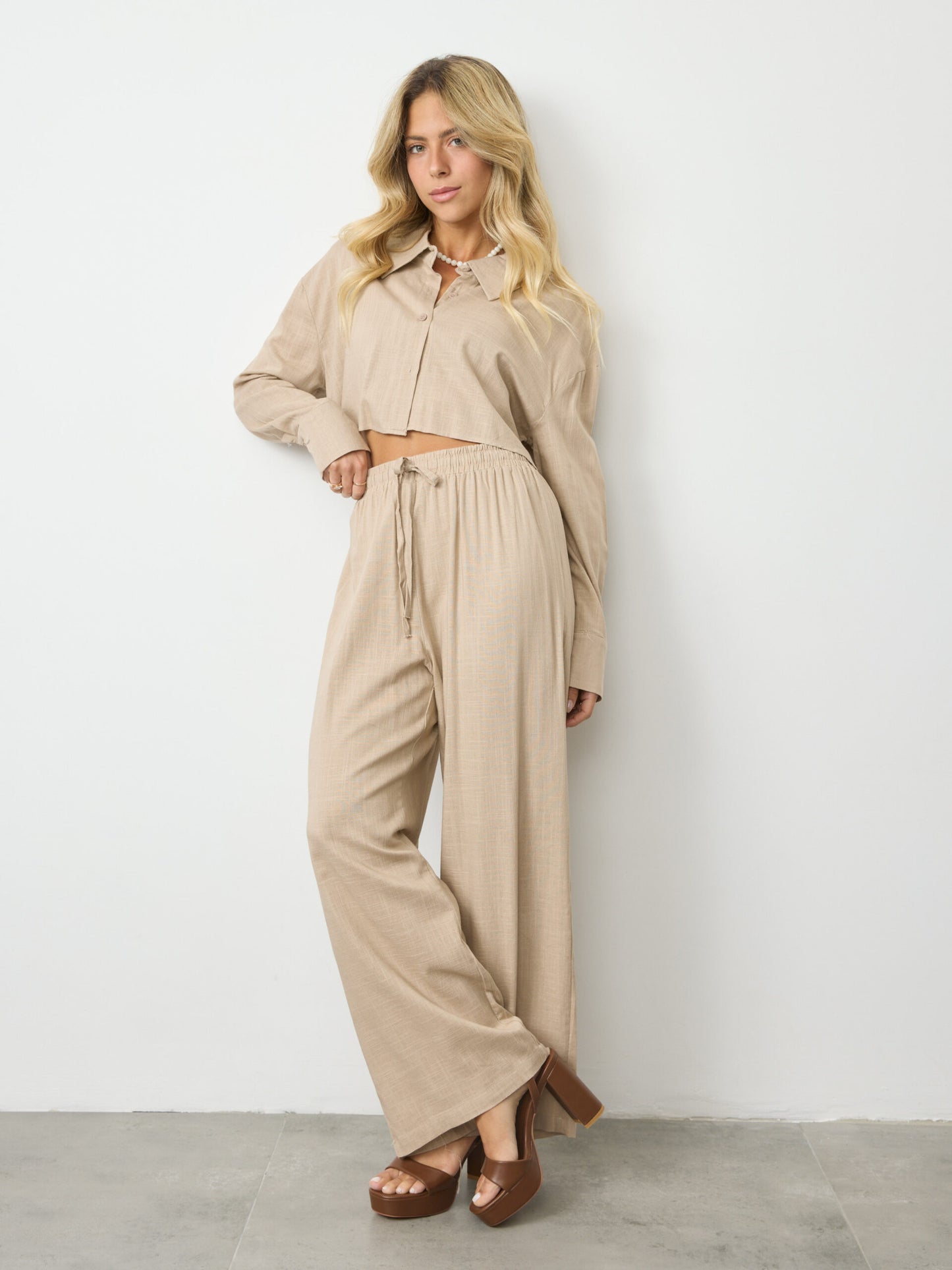 סנדלי עקב אלפי | חום