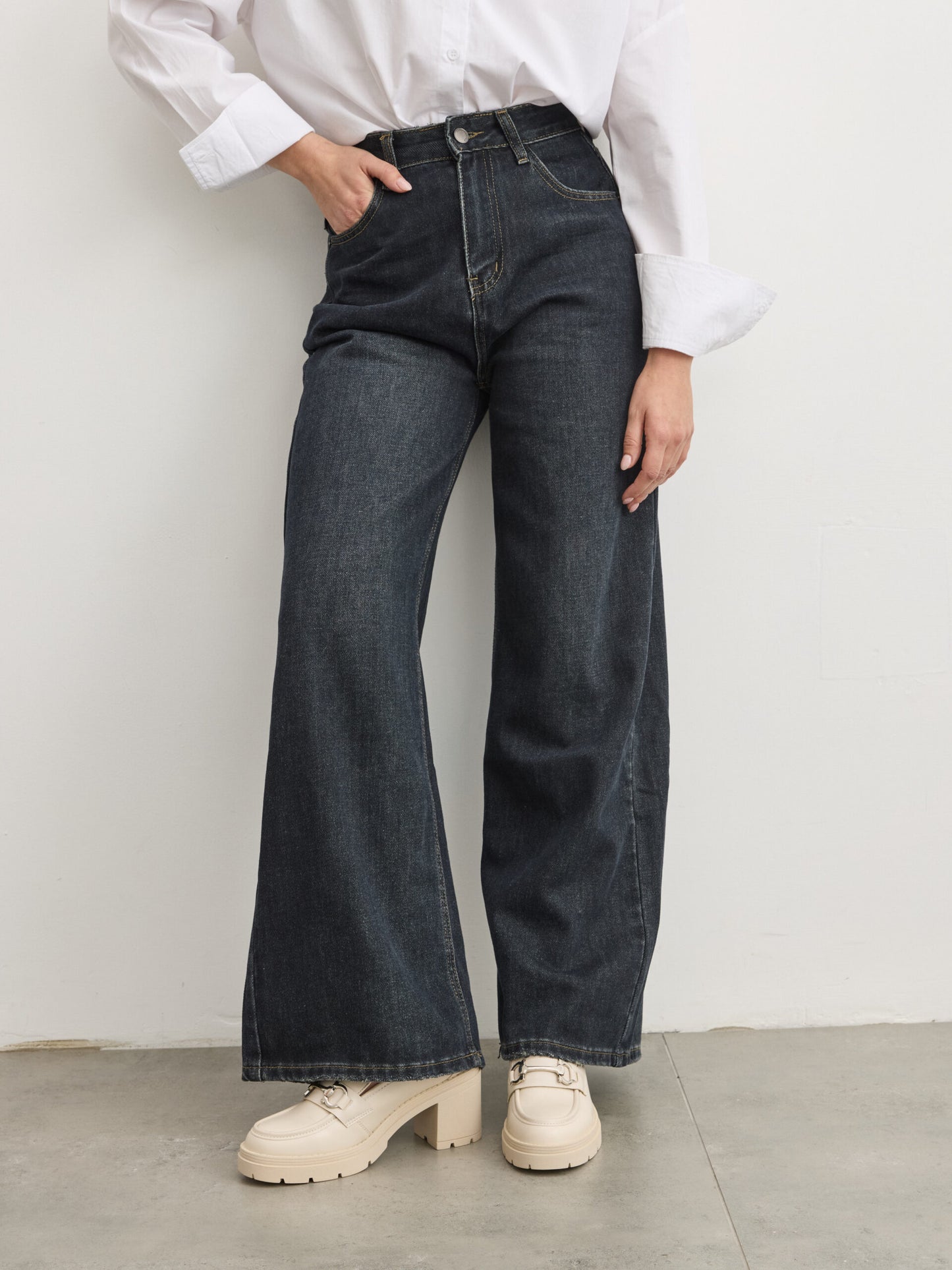 מוקסין  סוליית טרקטור עקב פיי | בז'