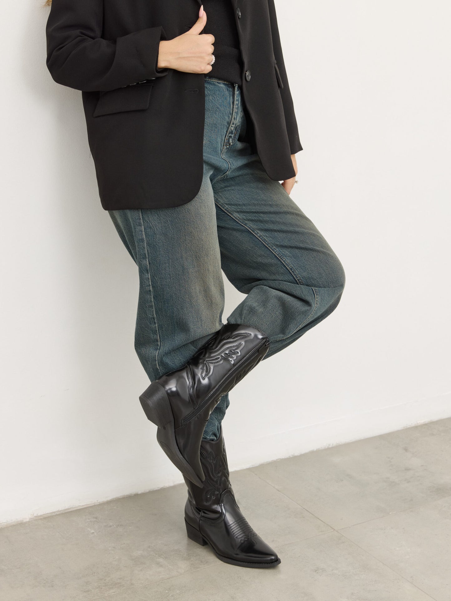 מגפי בוקרים אודין | שחור לק