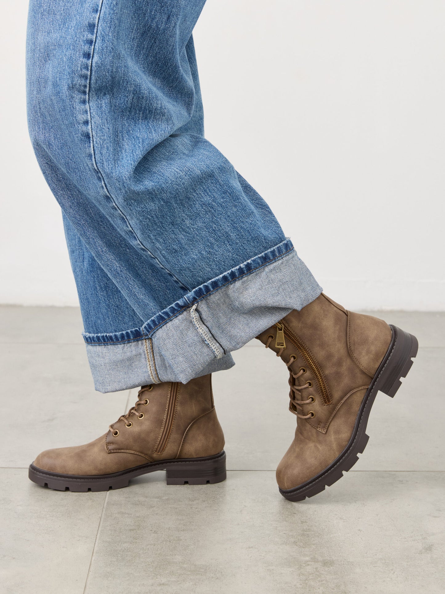 מגפוני טרקטור שרוכים דייגו | חאקי