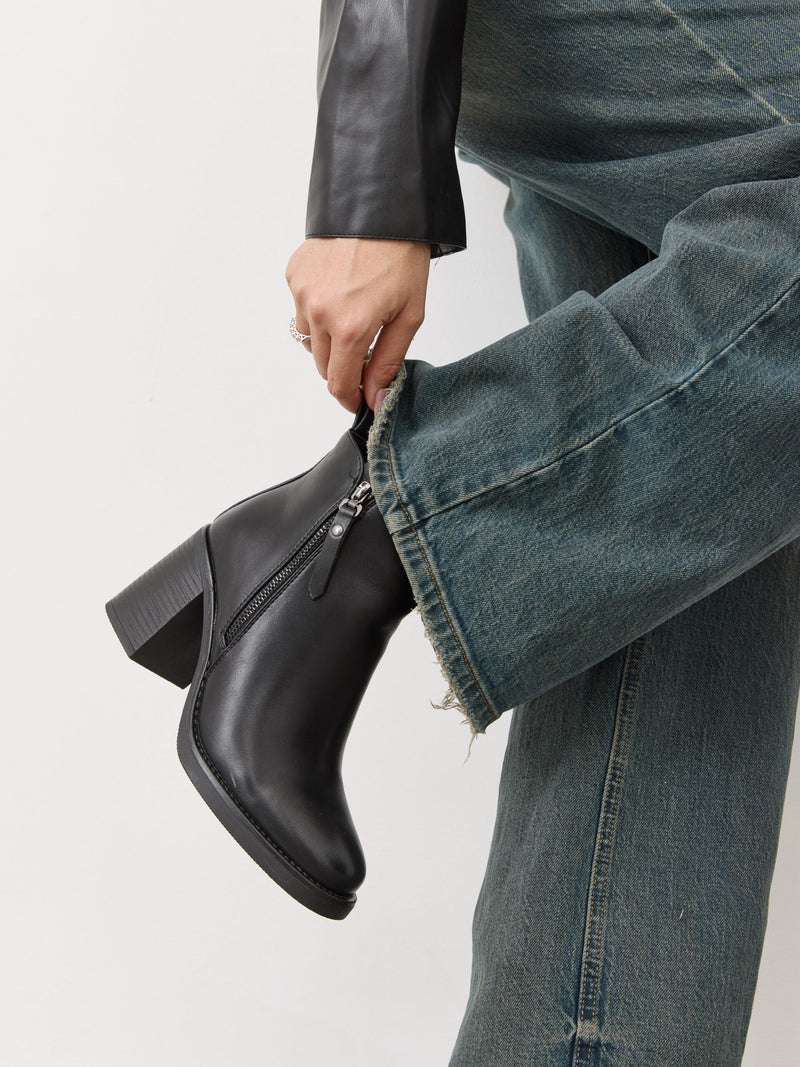 מגפוני עקב סיאל | שחור