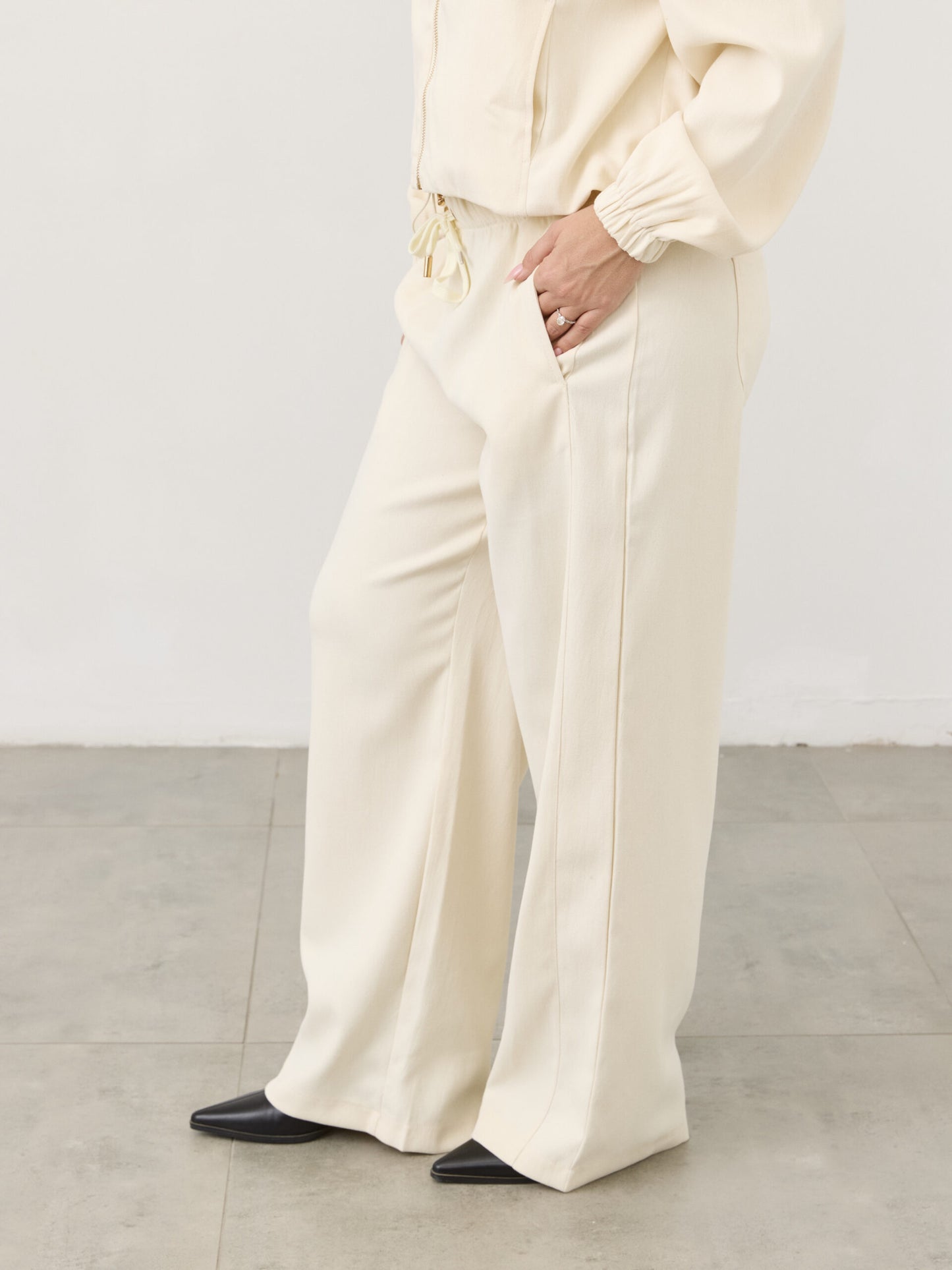 חליפת קפוצ'ון קיי | בז'