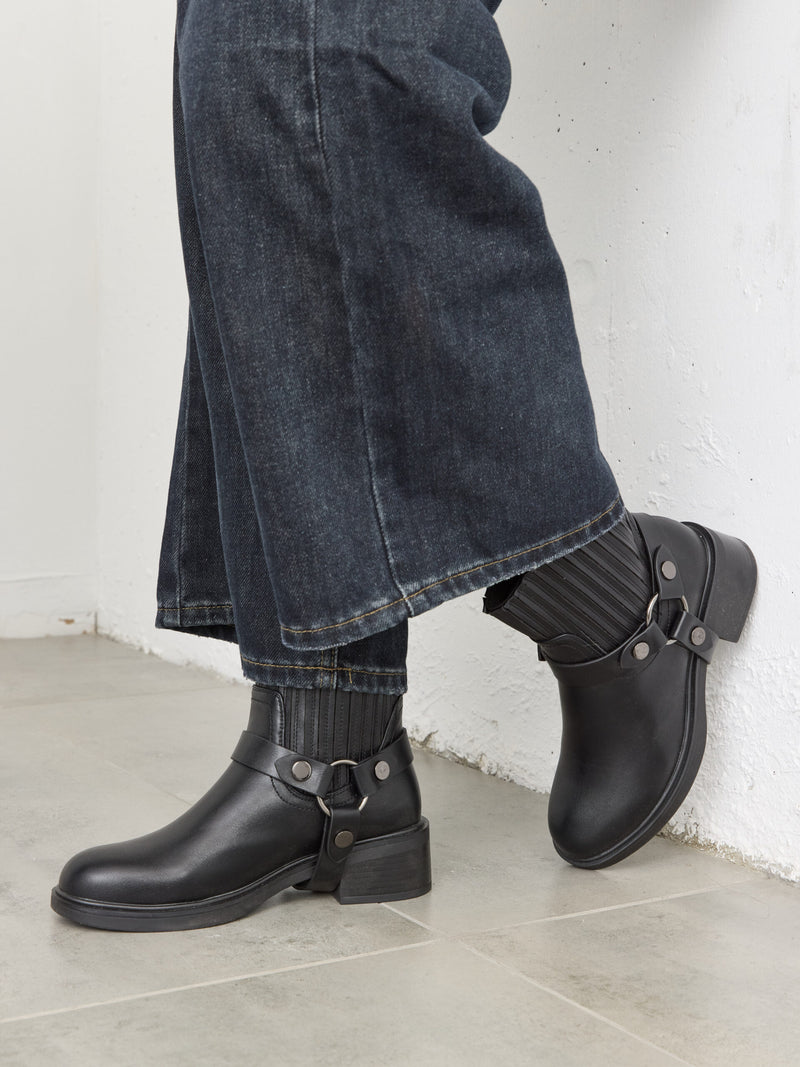 מגפוני אבזם לוק | שחור