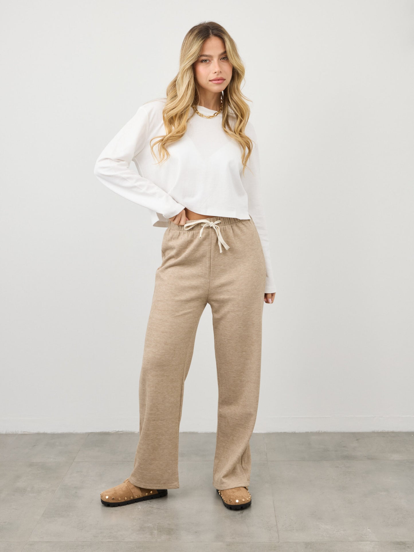 מכנסיים ארוכים ברנה | בז'