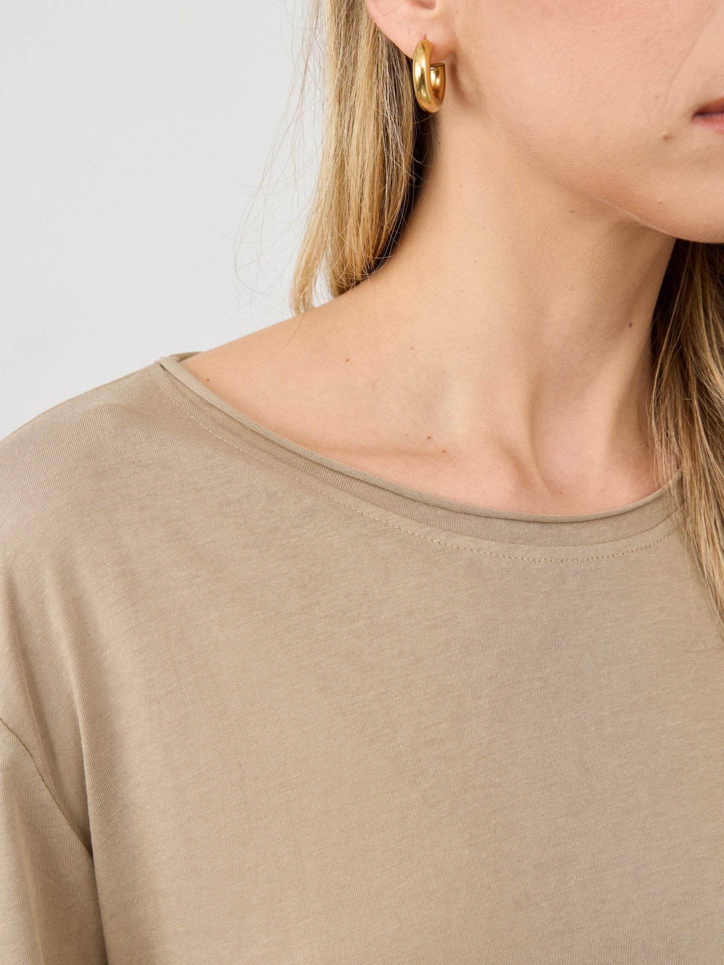 טישירט אסטל | חאקי