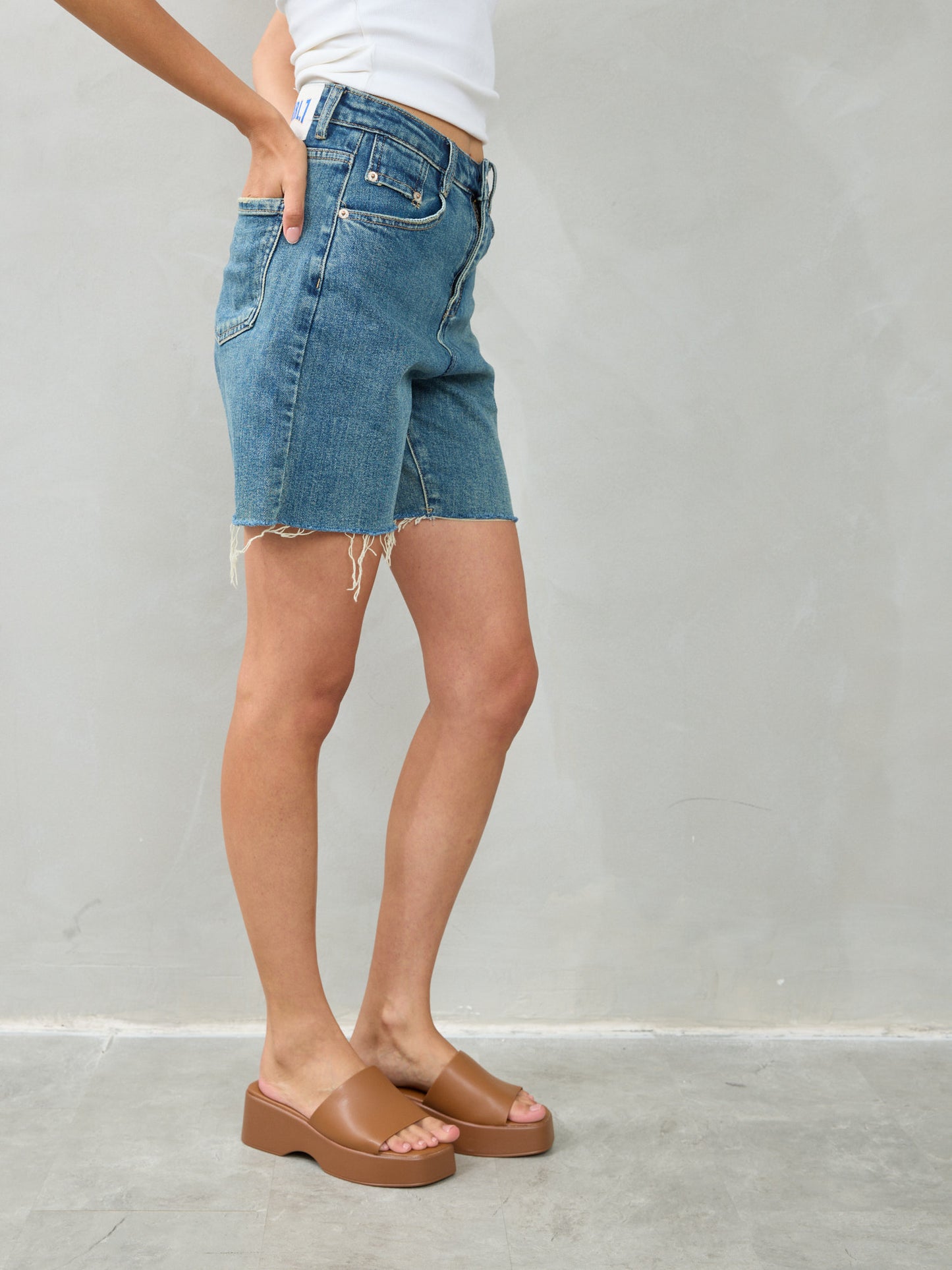 ג'ינס קצר אשלי | כחול