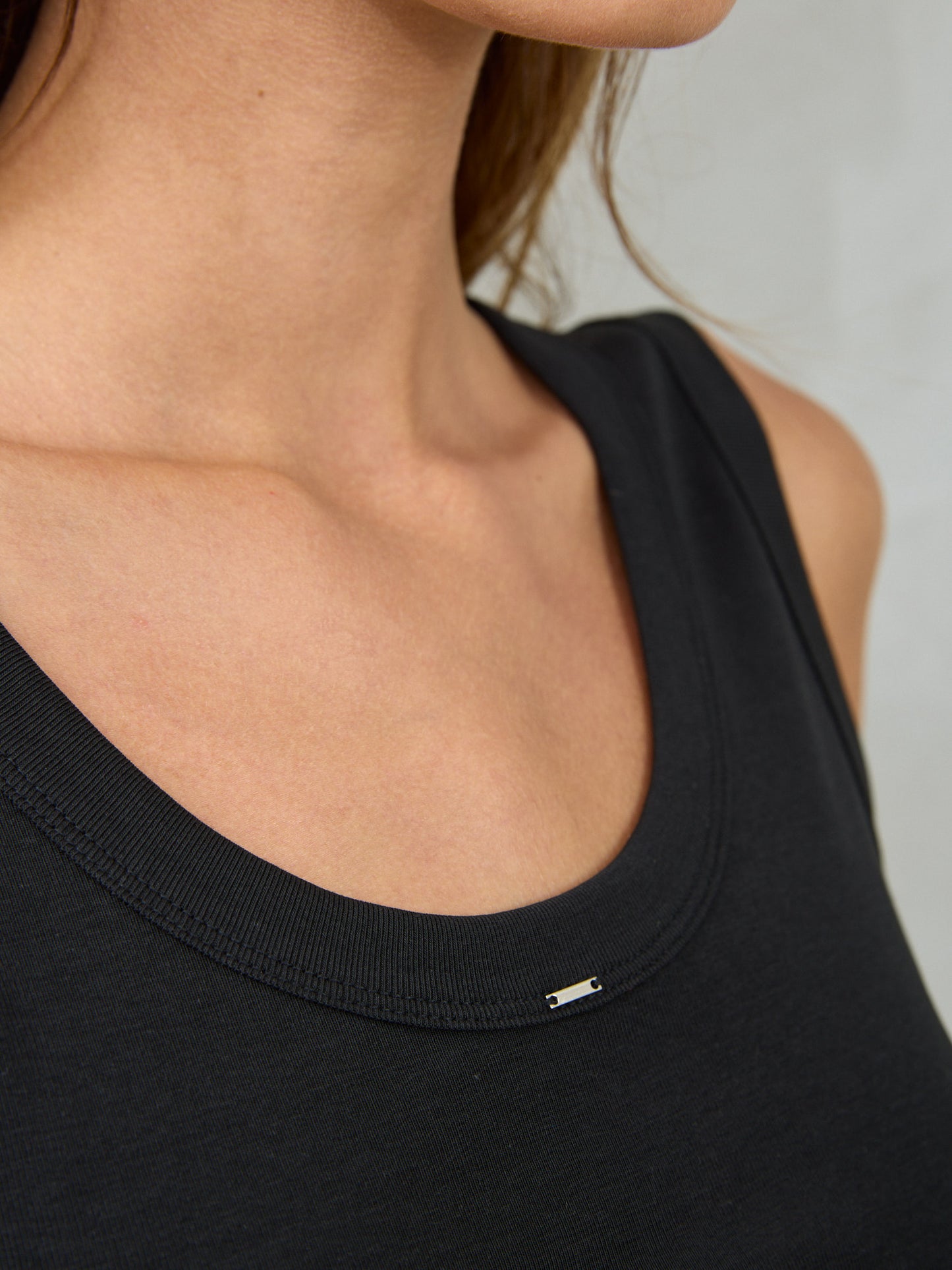 גופיית בייסיק לורי | שחור