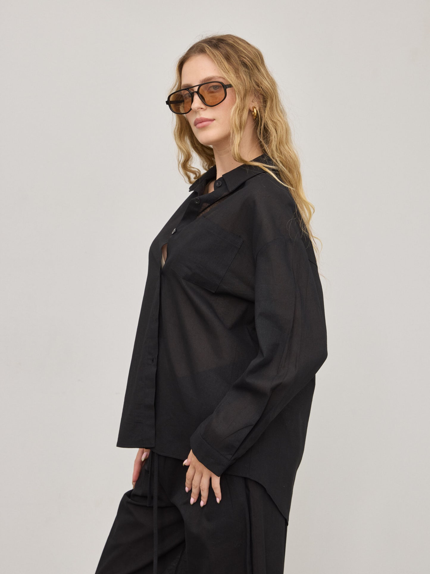 חולצה מכופתרת פשתן פלורנס | שחור