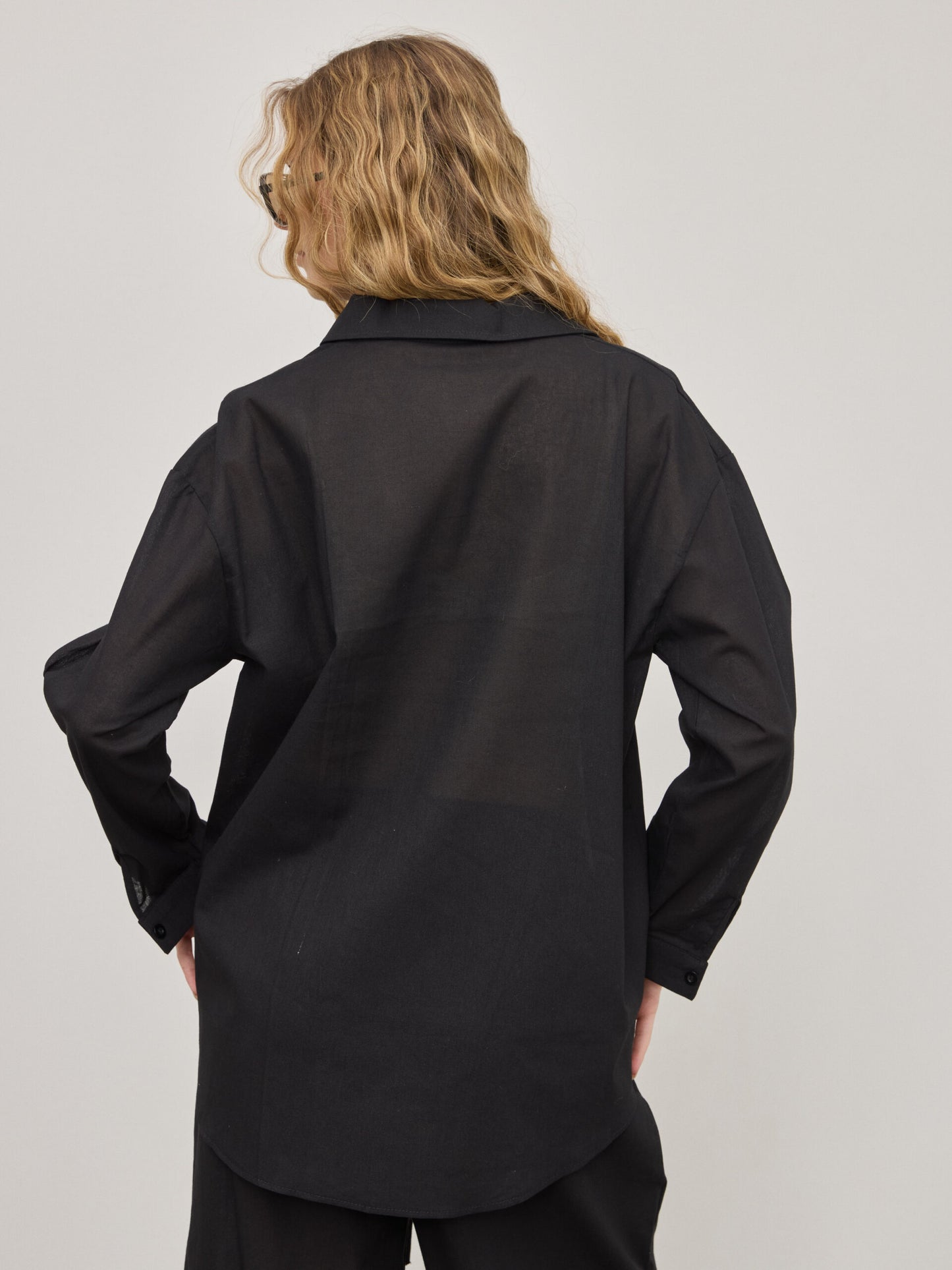 חולצה מכופתרת פשתן פלורנס | שחור