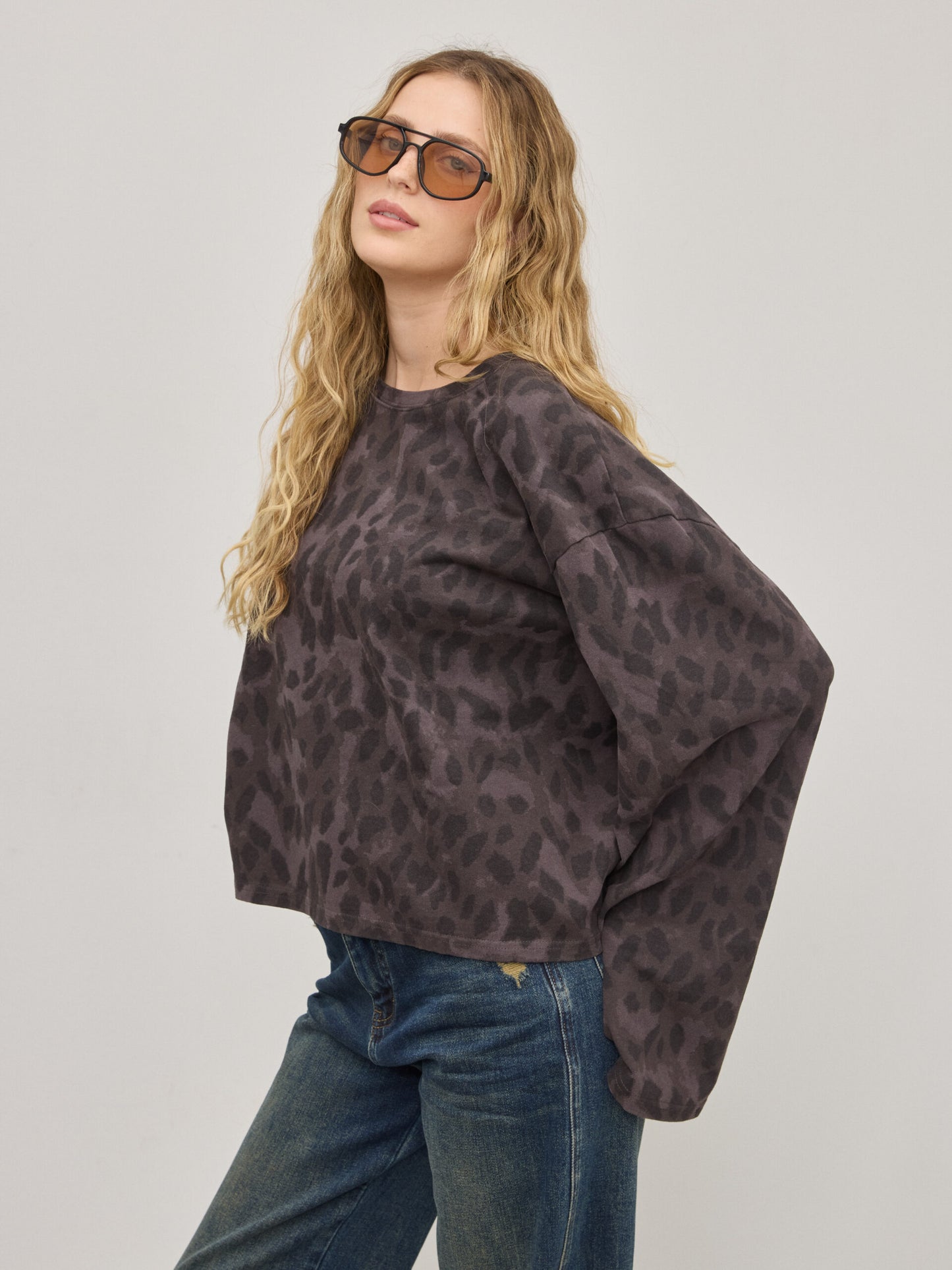 טישירט שרוול ארוך הדפס מנומר לנדון | אפור