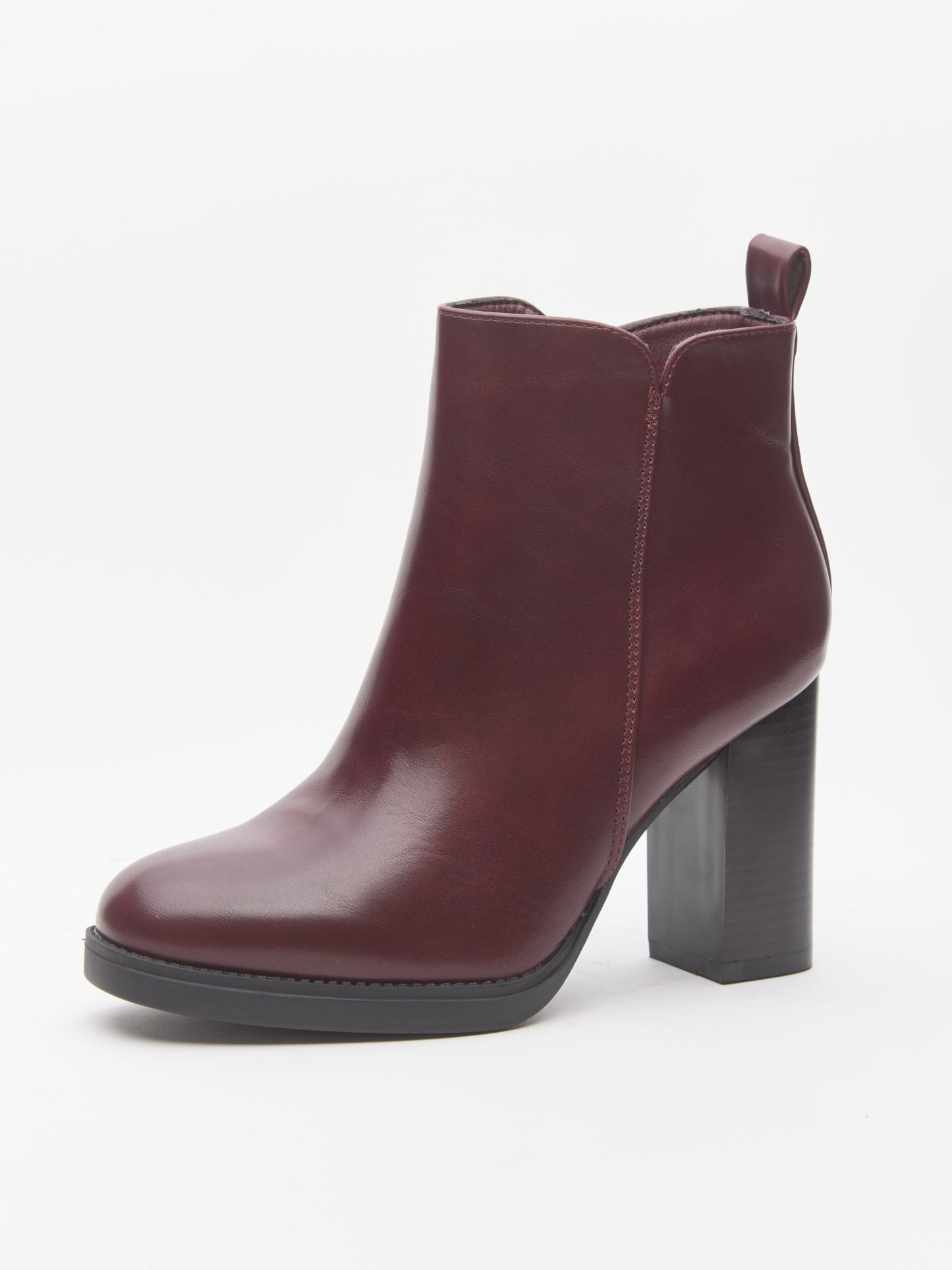 מגפוני עקב קיארה | בורדו