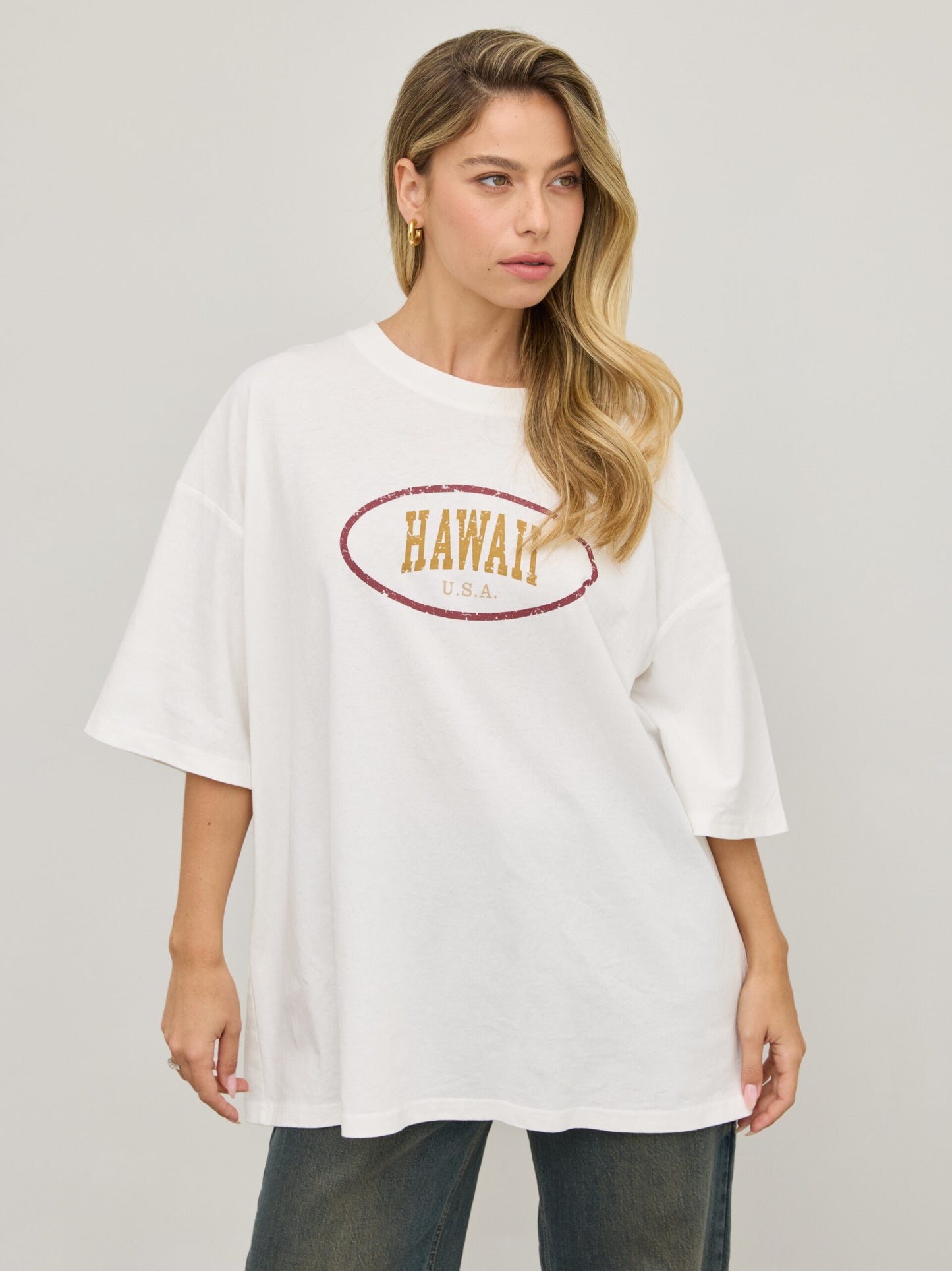 טישירט אוברסייז פרינט HAWAII | לבן