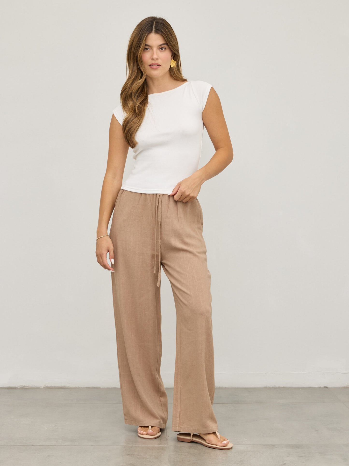 טישירט בייסיק זואי | לבן