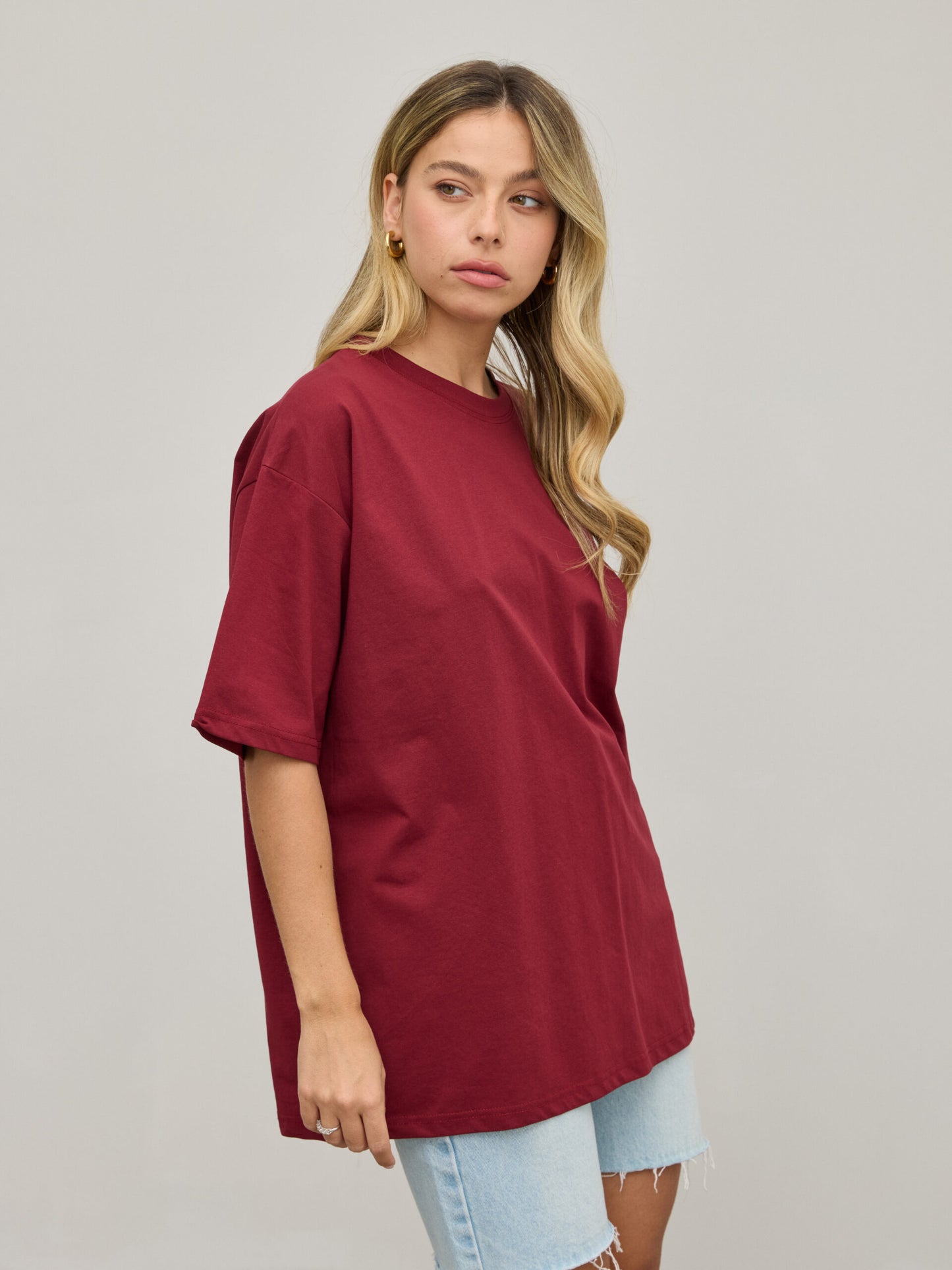 טישירט בייסיק אוברסייז נואלי | אדום