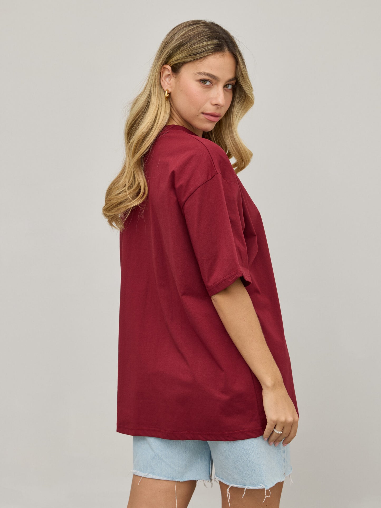 טישירט בייסיק אוברסייז נואלי | אדום