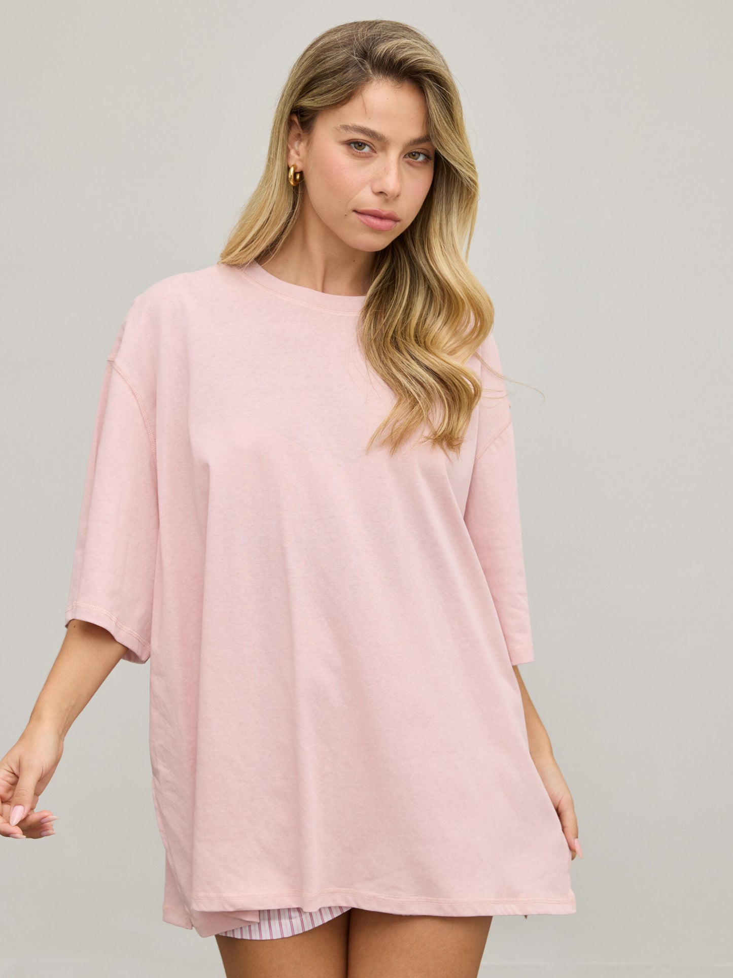 טישירט בייסיק אוברסייז אייד | ורוד